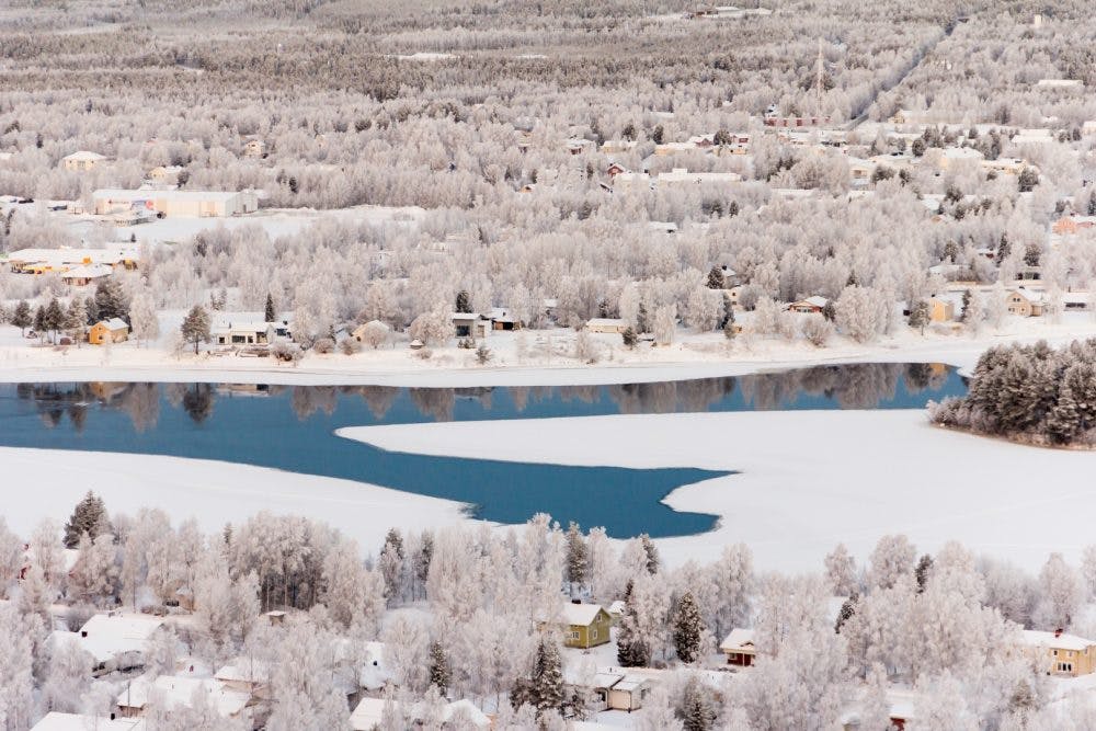 3. sija – Mika Koivisto, Rovaniemi: Sininen ja valkoinen 3. sija – Mika Koivisto, Rovaniemi: Sininen ja valkoinen