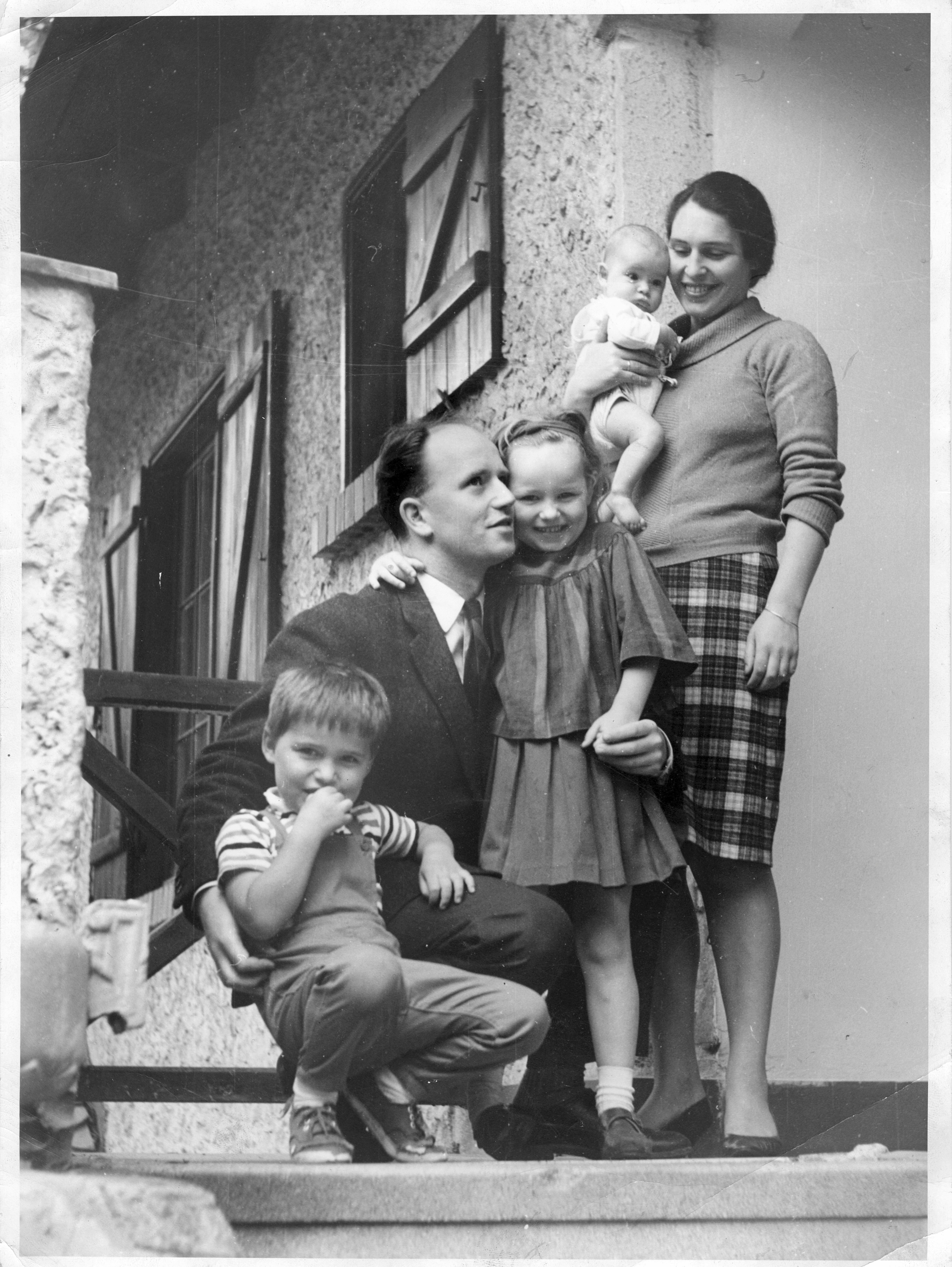 YNGST: stoltenberg familien