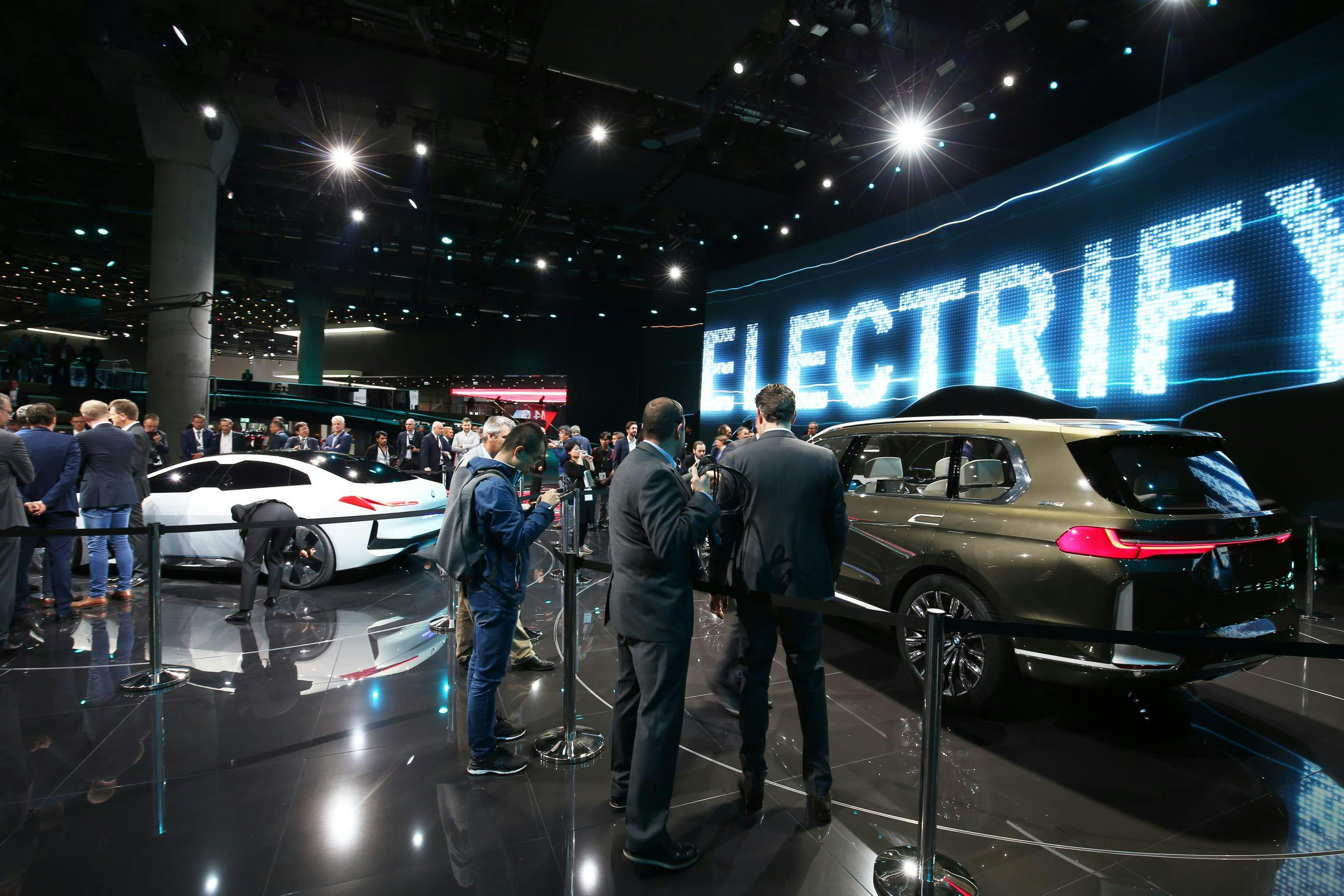 BMW Concept X7 iPerformance BMW Concept X7 iPerformance