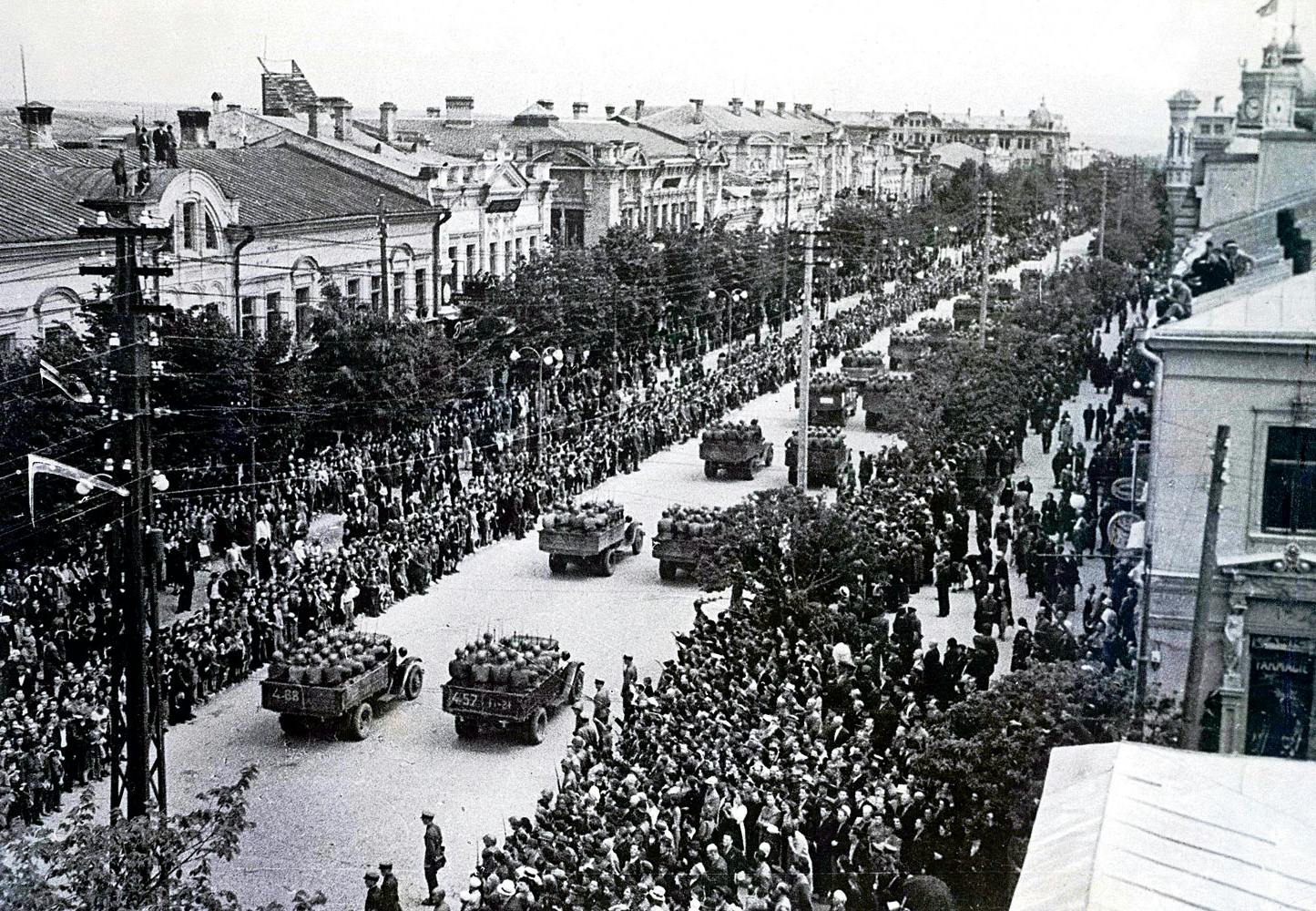 Молдавия 1941. Освобождение столицы Молдавии Кишинева. Освобождение Кишинева 24.08.1944. Освобождение Молдавии в 1940. Освобождение Молдавии 1944 год.