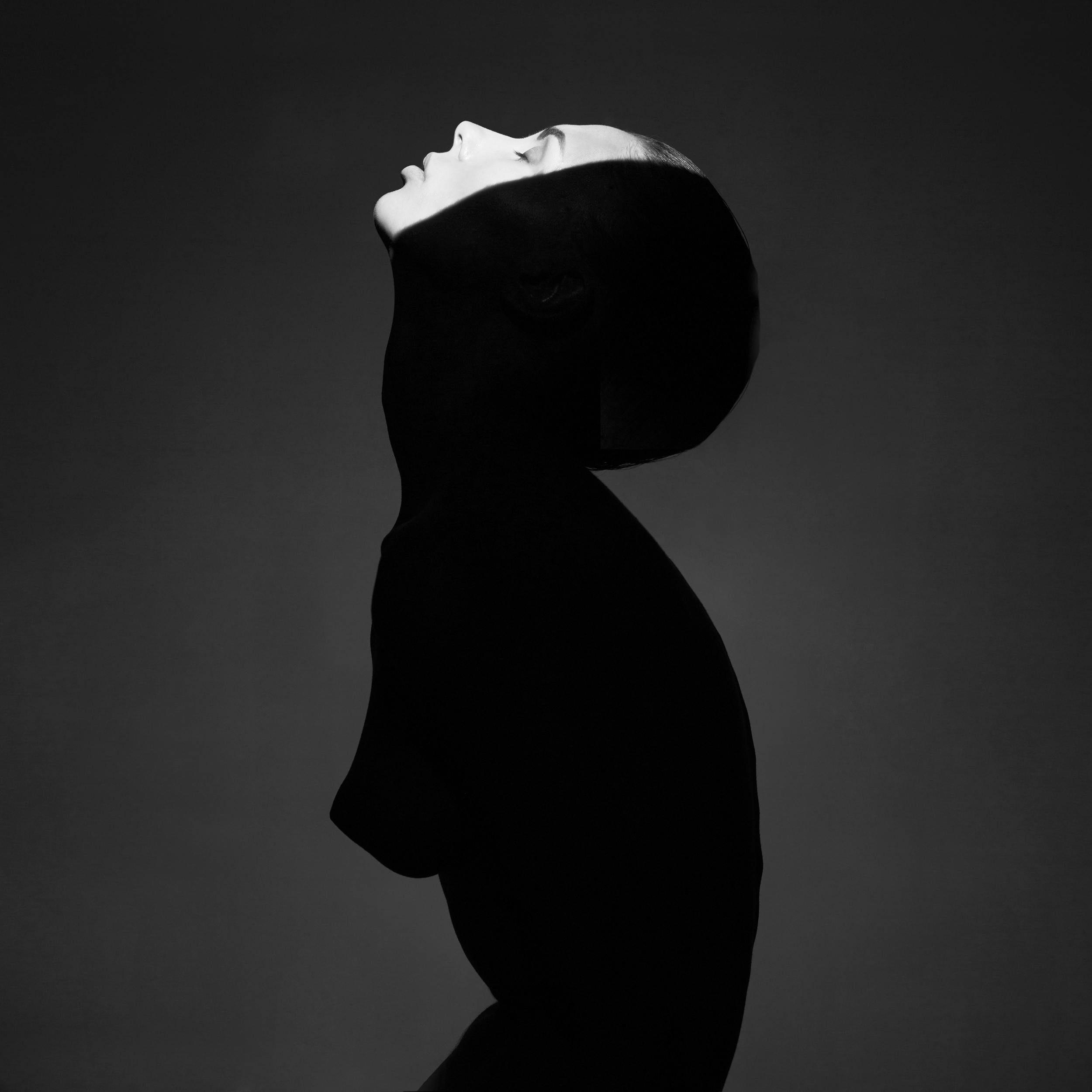 Light. Shadows. Perfect woman Sony World Photography Awards 2017