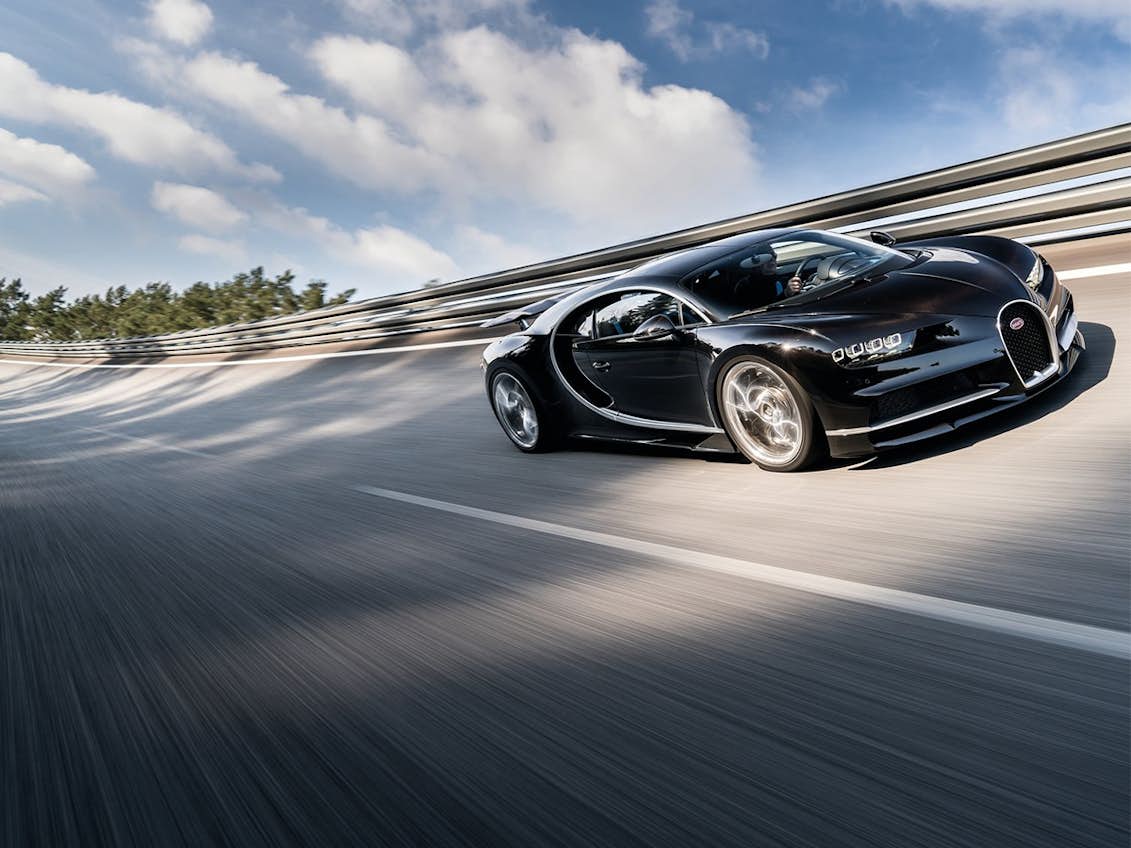 Bange for at dø Spytte Mundskyl 10 vilde facts om verdens hurtigste bil - Bugatti Chiron | Bilmagasinet.dk