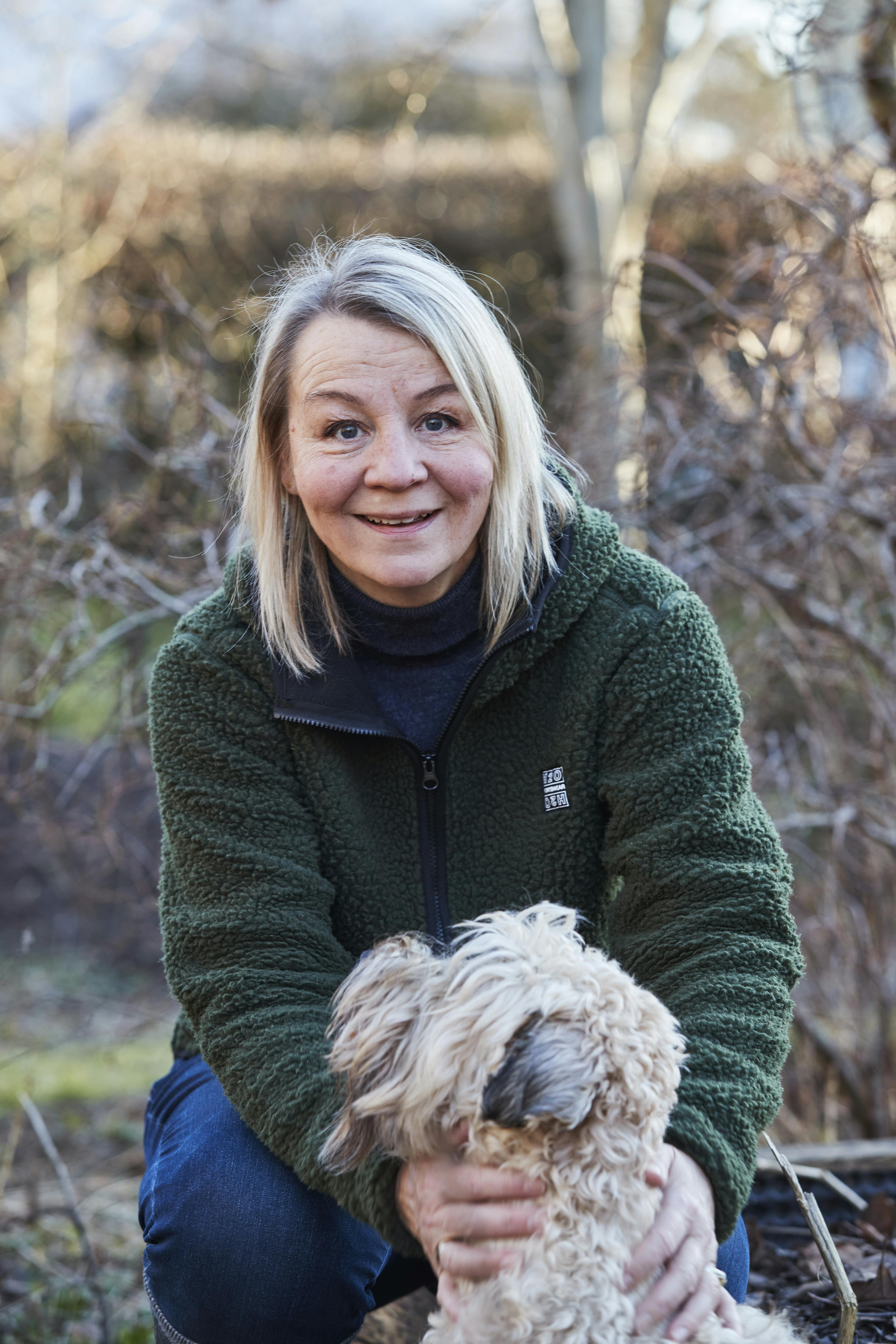 Lyt lige til Vibeke: “Du kan sagtens zigzagge mellem job og fag og gå et skridt tilbage eller sidelæns flere gange i dit arbejdsliv.” Lyt lige til Vibeke: “Du kan sagtens zigzagge mellem job og fag og gå et skridt tilbage eller sidelæns flere gange i dit arbejdsliv.”