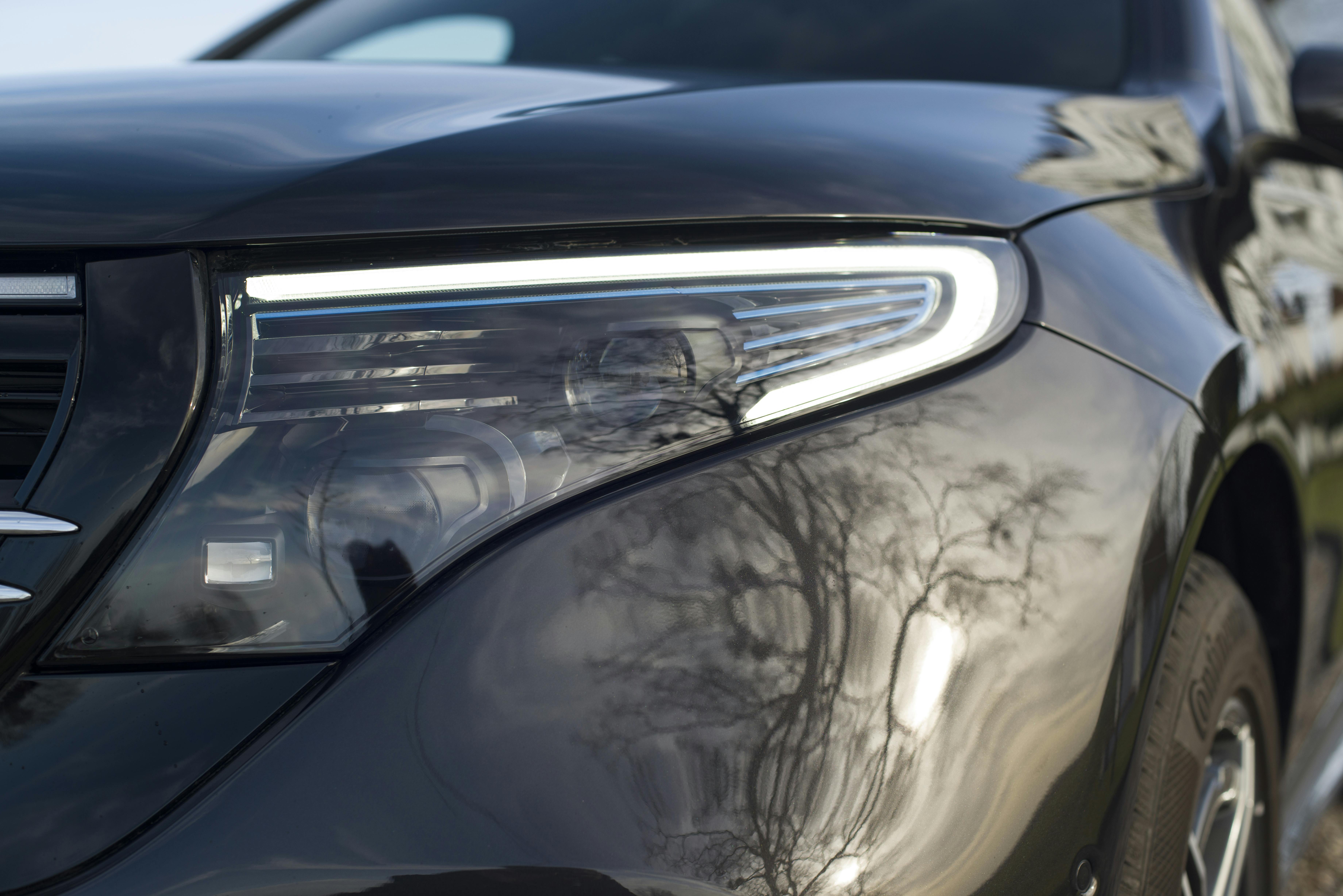 Test af Mercedes EQC Mercedes EQC 400 test priser