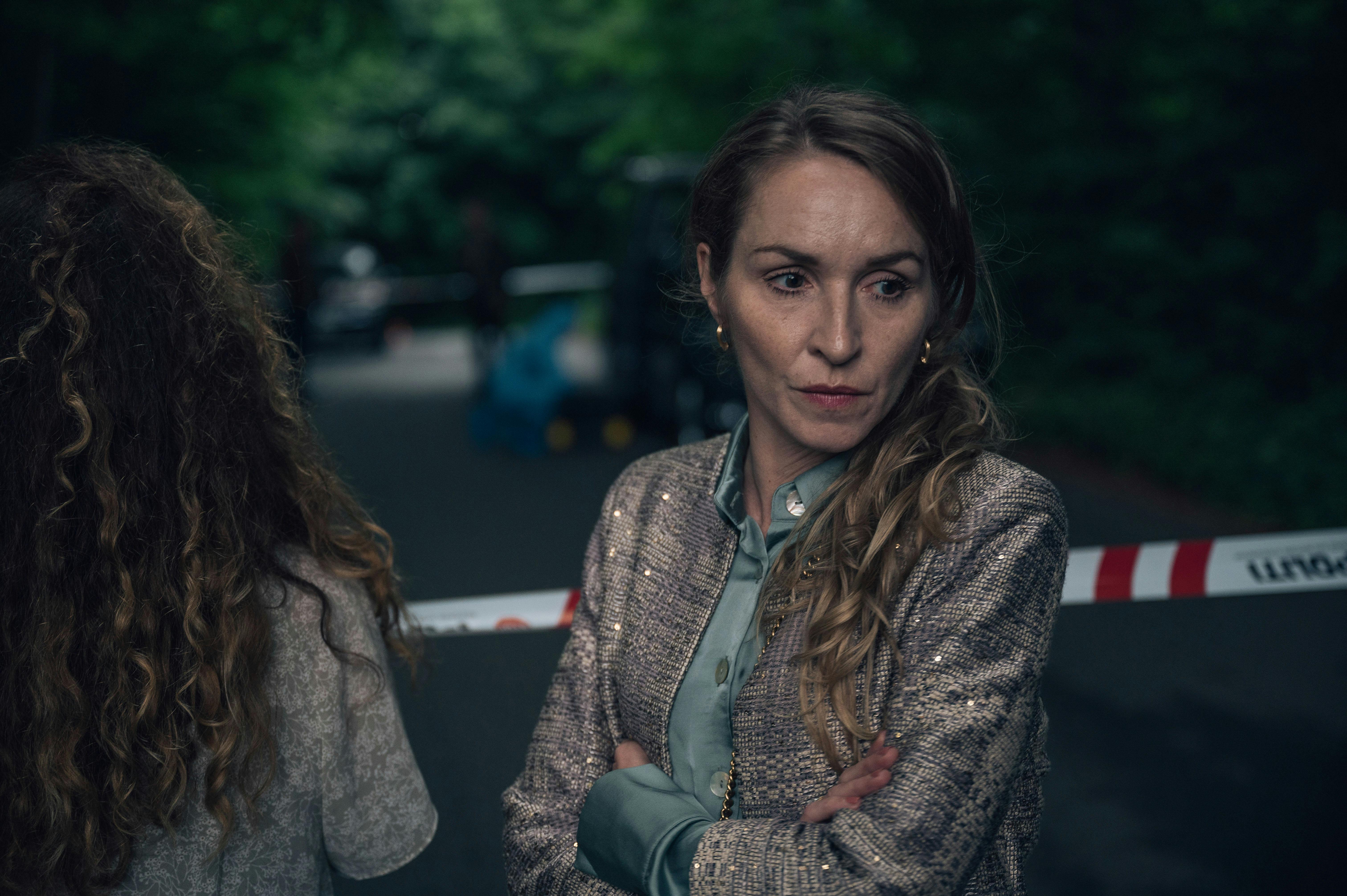Kærlighed for voksne er baseret på romanen af samme navn. Sonja Richter i Kærlighed for Voksne på Netflix