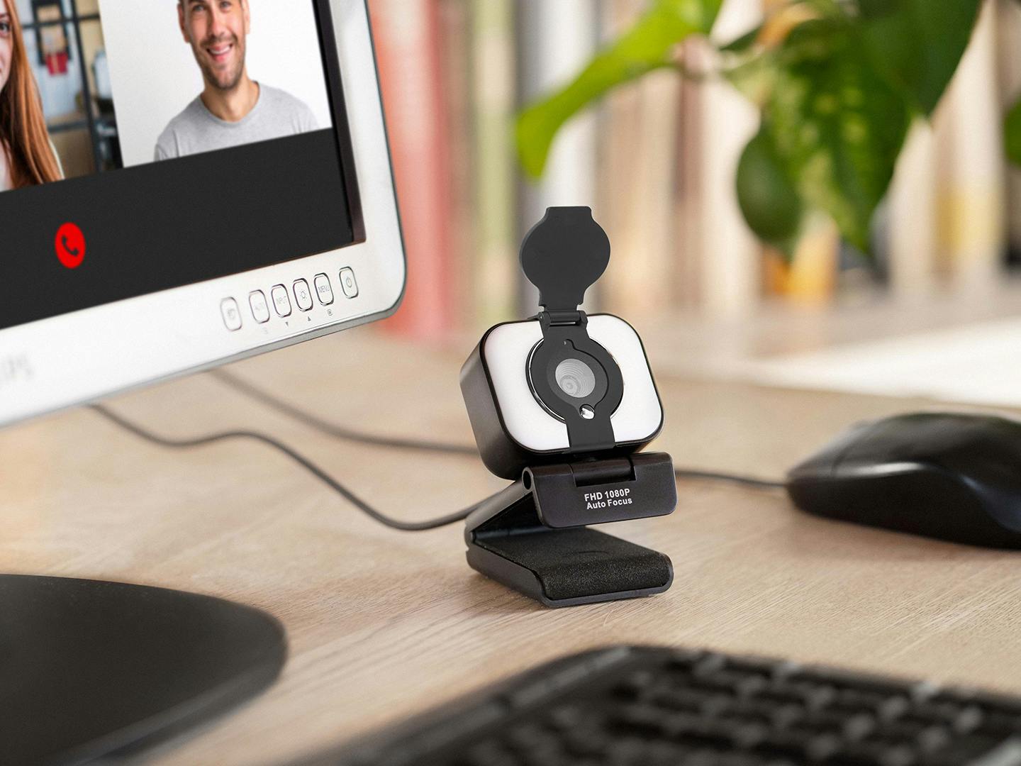 Smart webkamera med videolys og privatlivs-klap