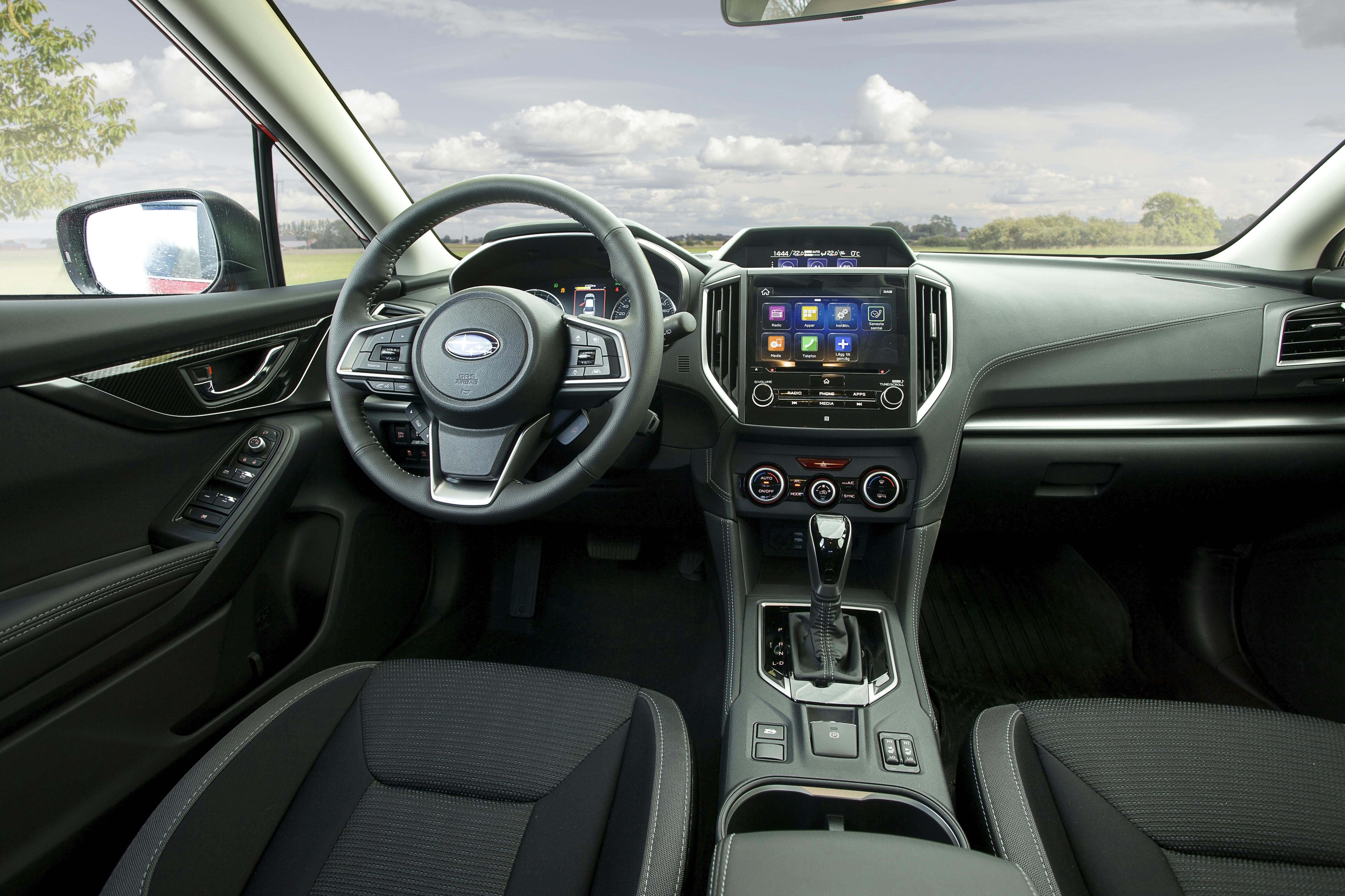 Subaru Impreza 2018 kabine, frontpanel
