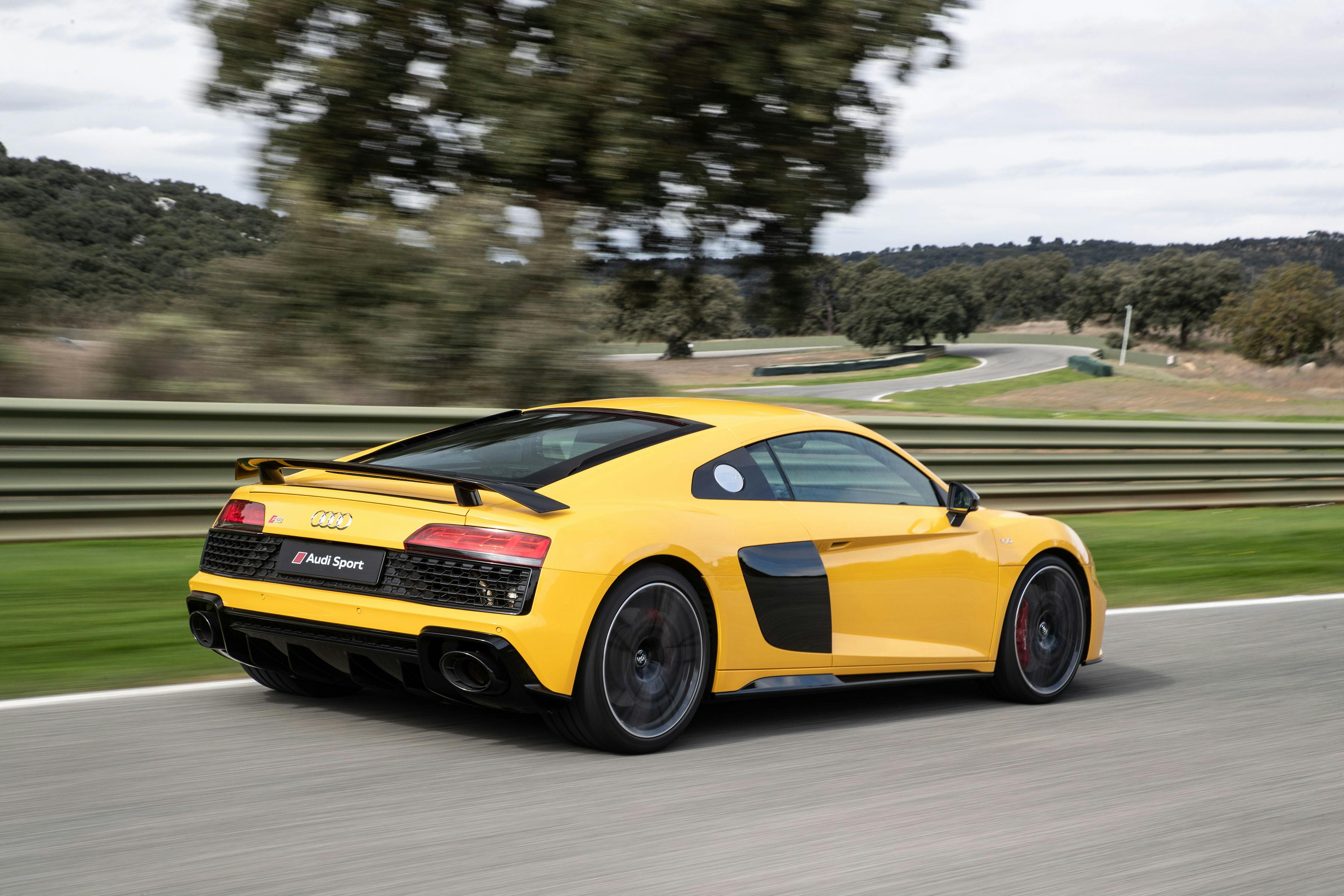 Audi R8 bagfra Ascari