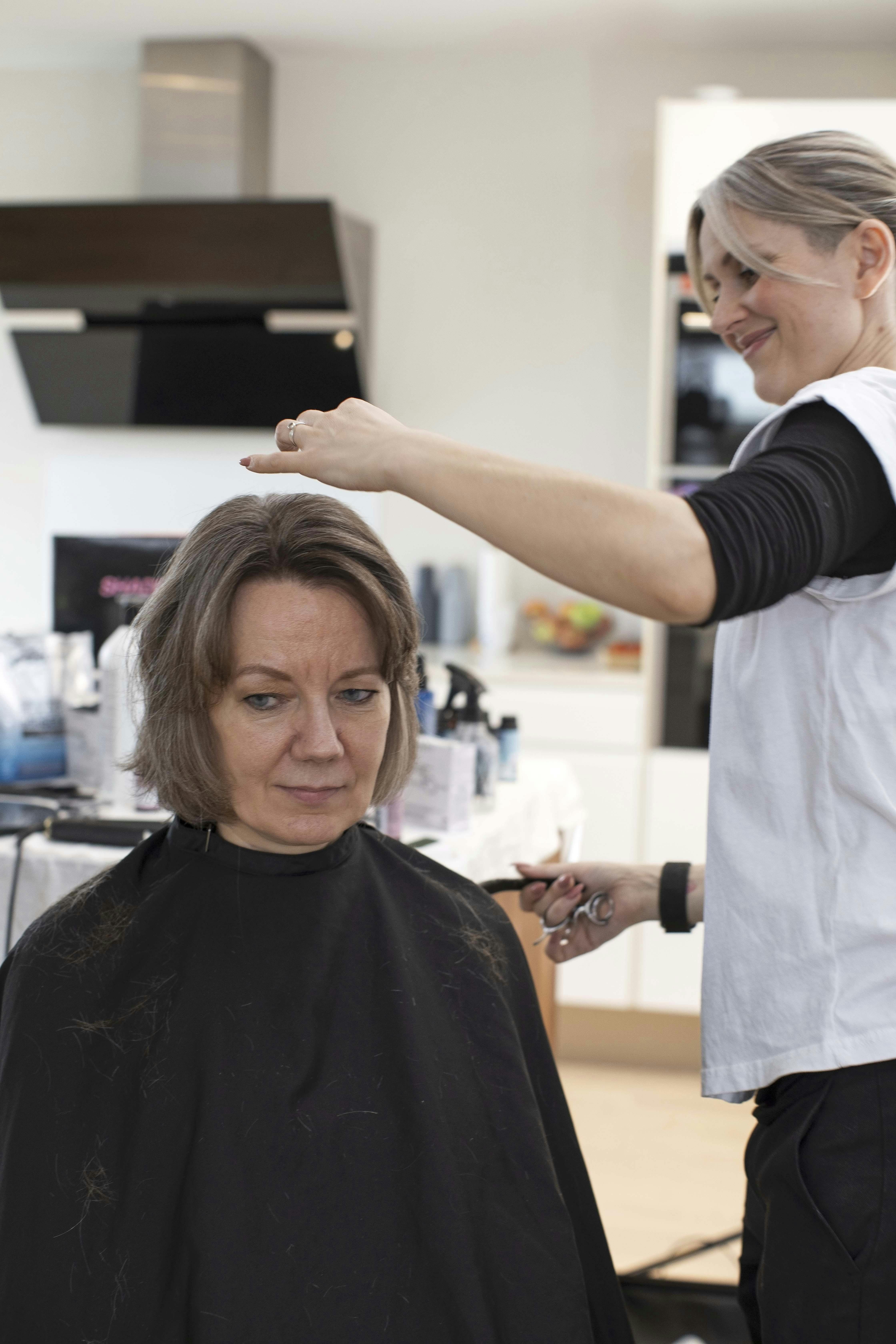 grått hår styling