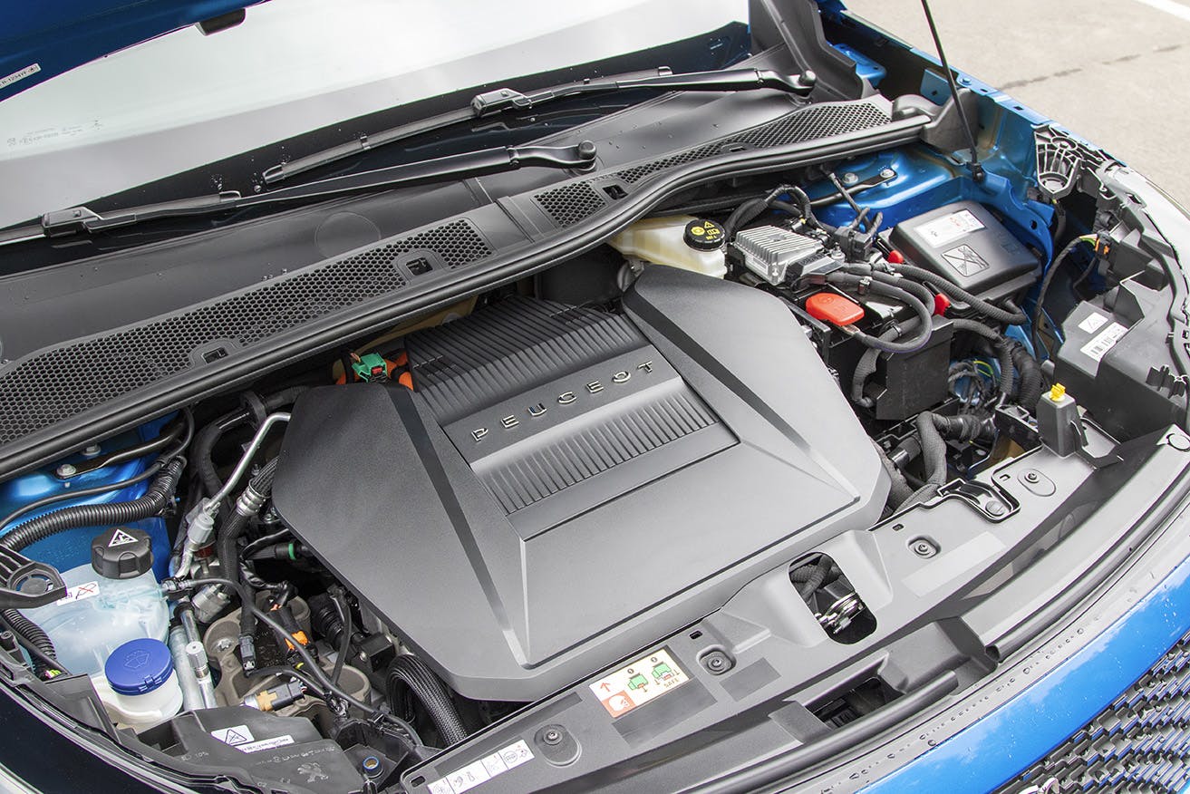 Peugeot e-2008 motorrummet