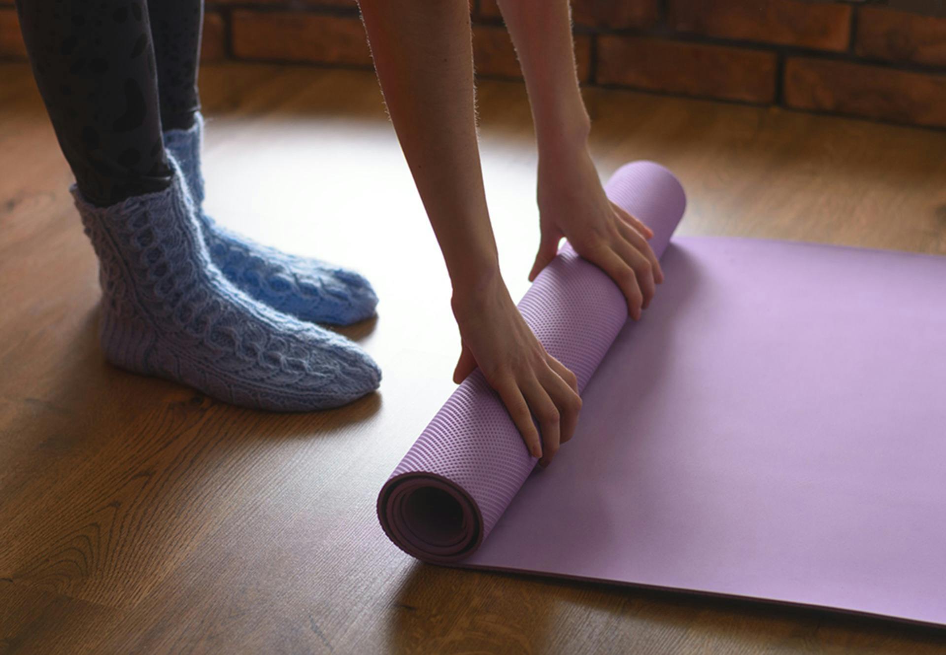 Uldsokker og yogamåtte nyesokker.dk