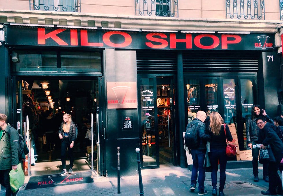 Her avgjøres prisen på klærne utfra kiloen kilo shop