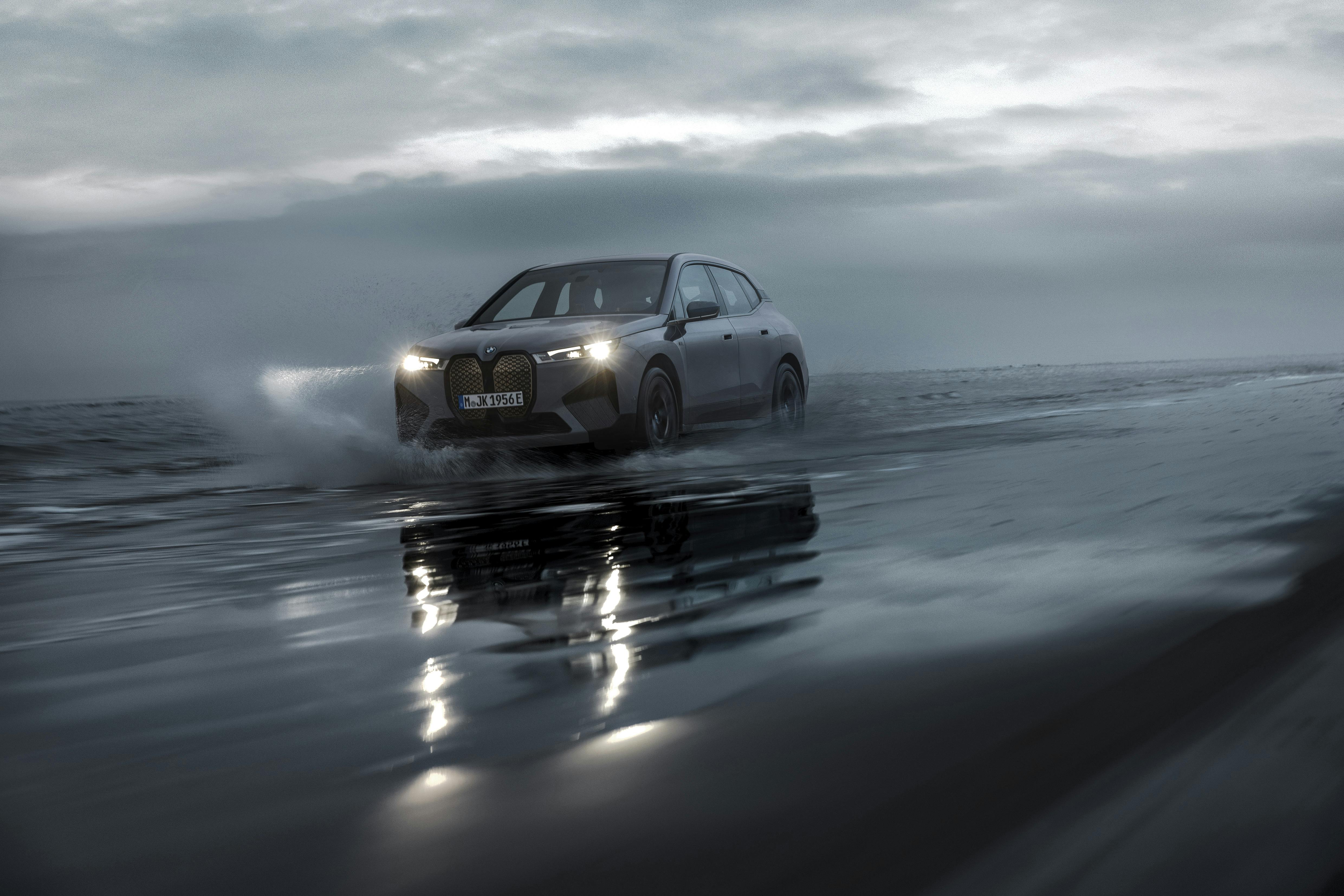 BMW iX M60 i vandet på Fanø