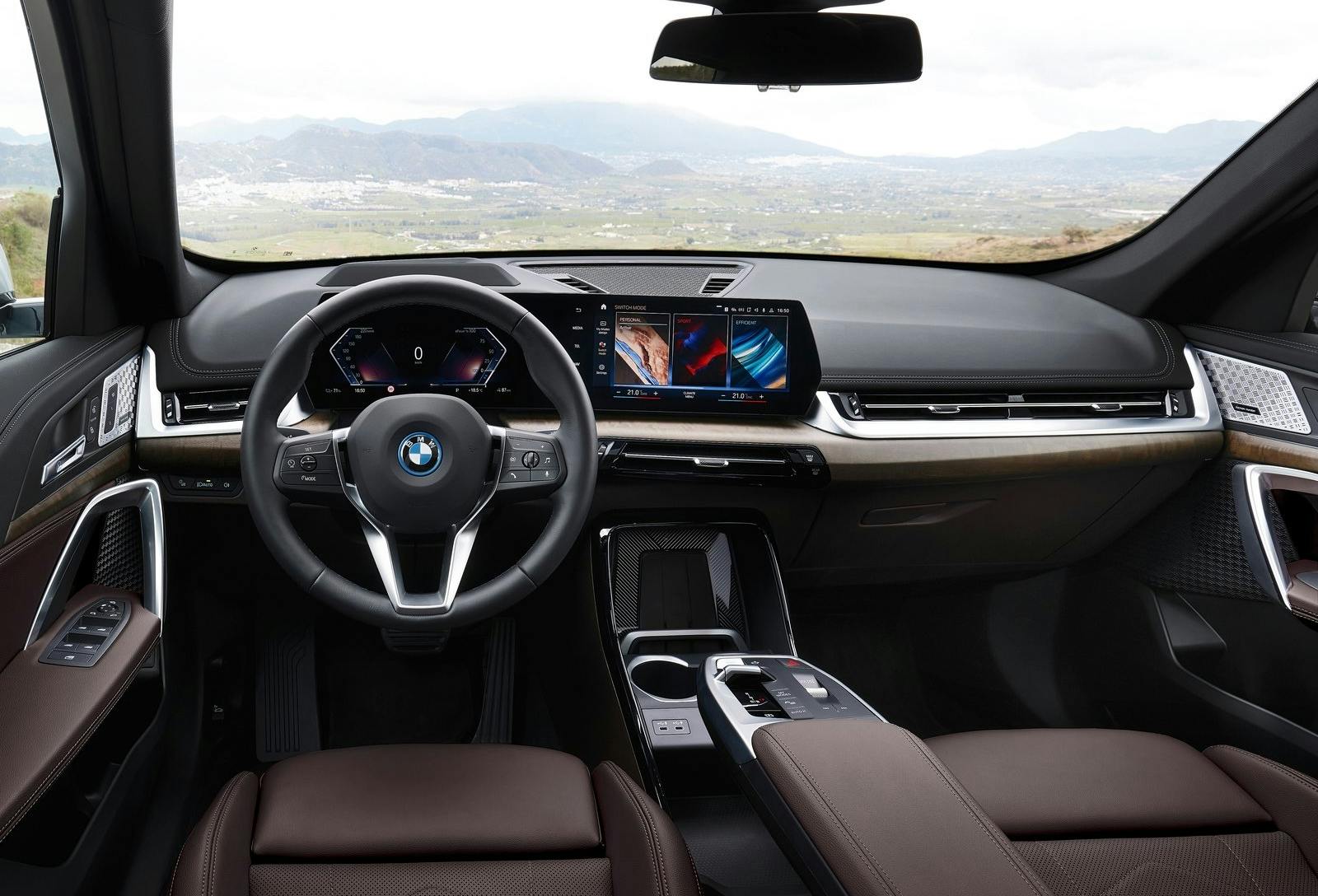 BMW iX1 elbil test priser