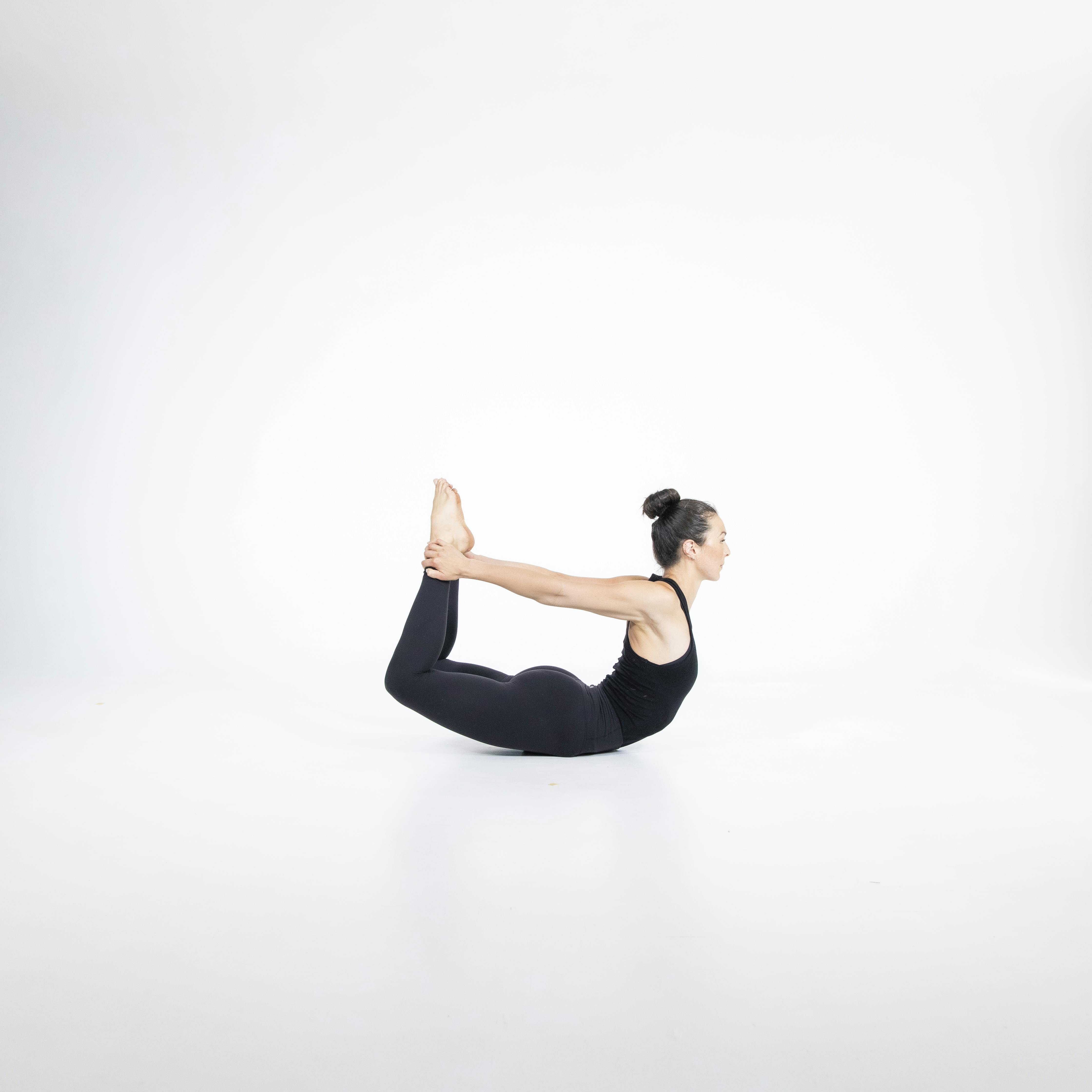 enkle yogaøvelser hjemme