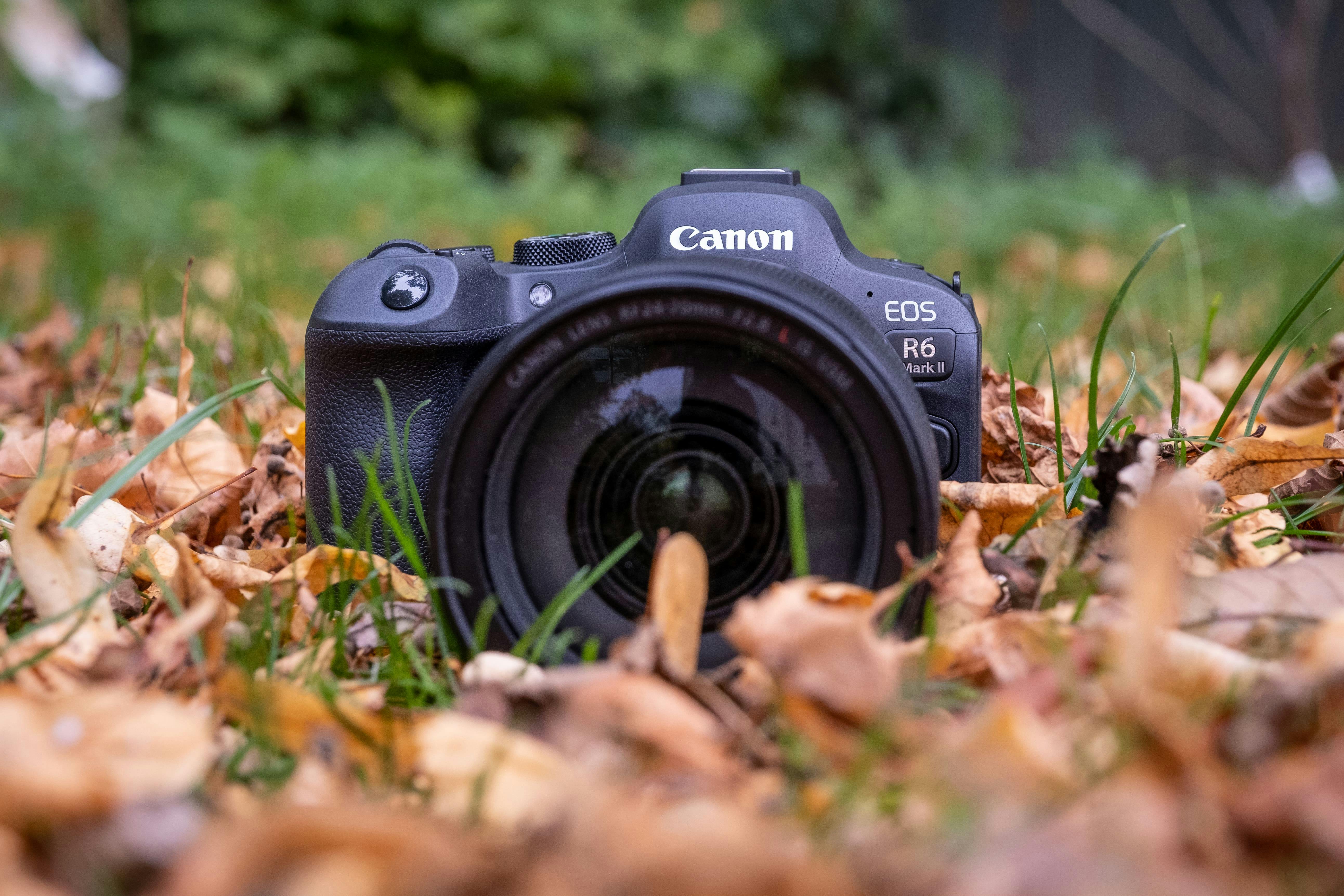 Canon EOS R6 Mark II 24 megapixel och intelligent fokussystem