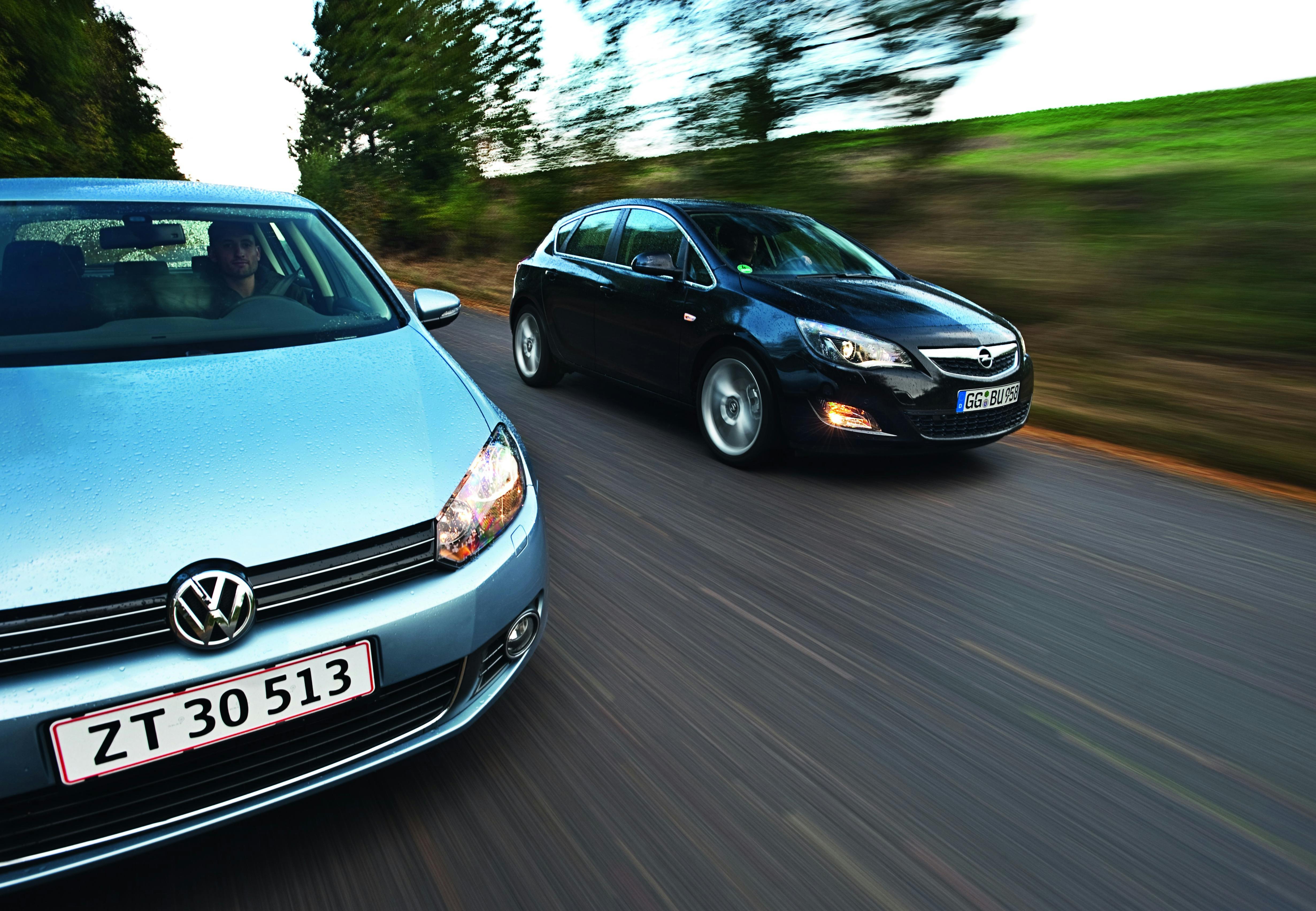 VW Golf 1,4 TSI vs. Opel Astra Turbo Sport