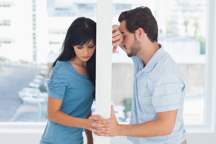 Når det går fra dating til et forhold