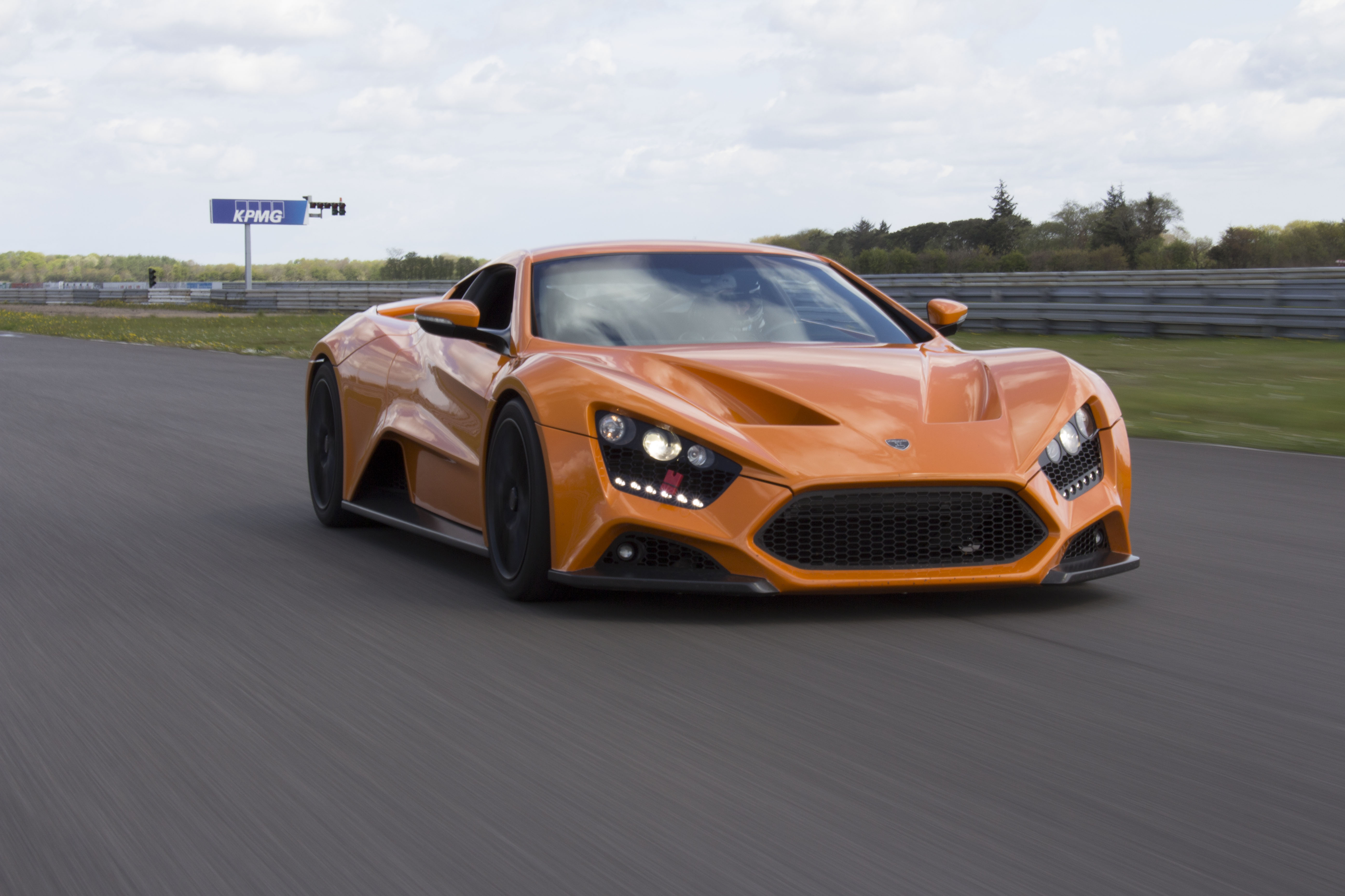 zenvo st1 orange wallpaper