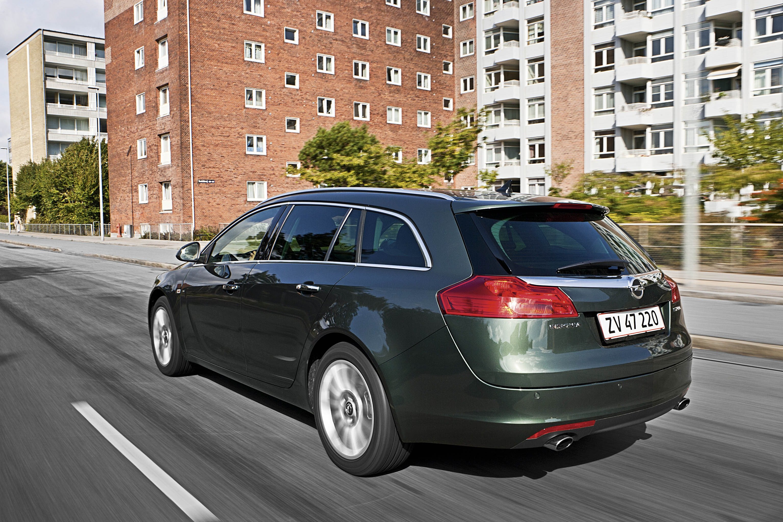 Opel Insignia 1,6 Turbo Sport Tourer Opel Insignia 1,6 Turbo Sport Tourer