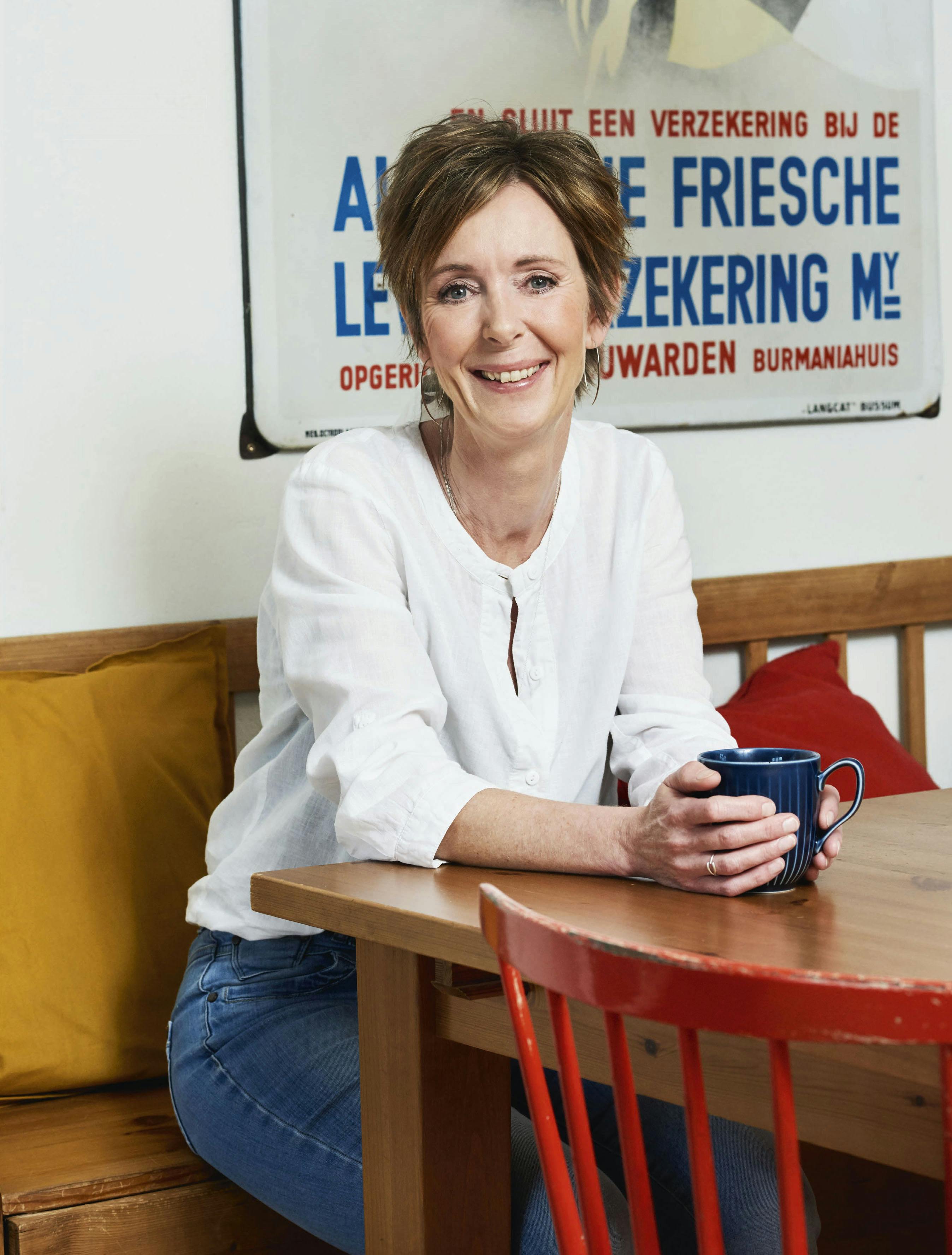 Charlotte har svært ved at præsentere sig som førtidspensionist. Charlotte Andersen er førtidspensionist