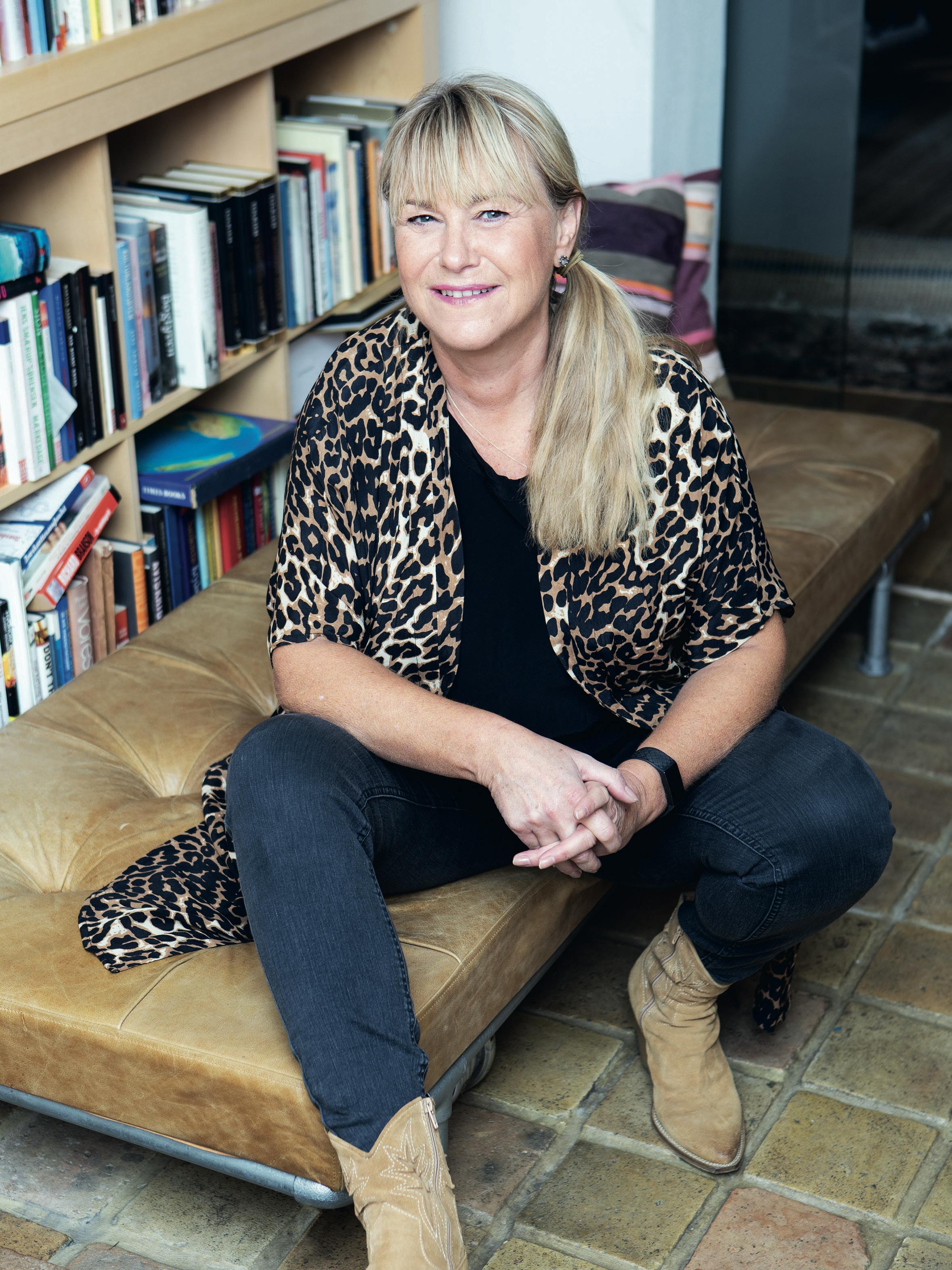 “Jeg bliver altid træt, når tonen bliver for skinger. Så går jeg kontra.” Christine Feldthaus fortæller om sin barn- og ungdom i 1970'erne.