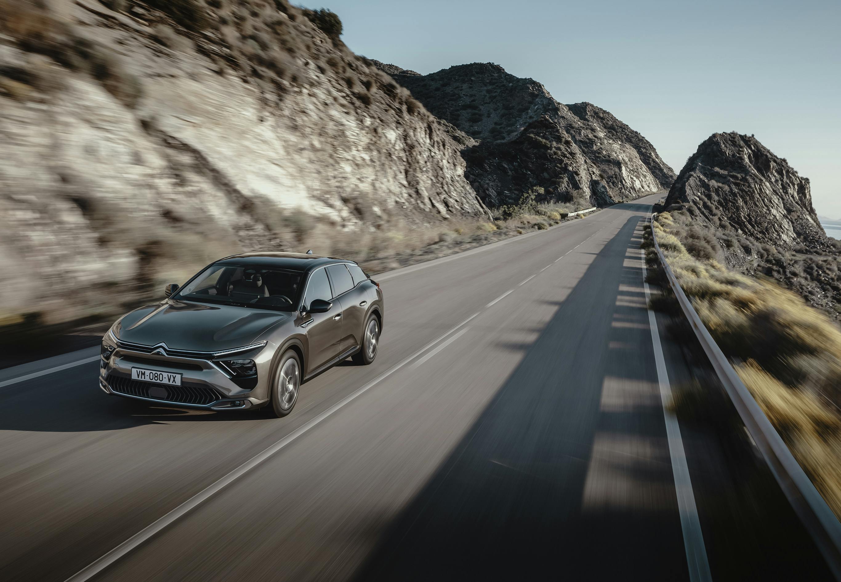 C5 X citroen c5x plugin hybrid og benzin
