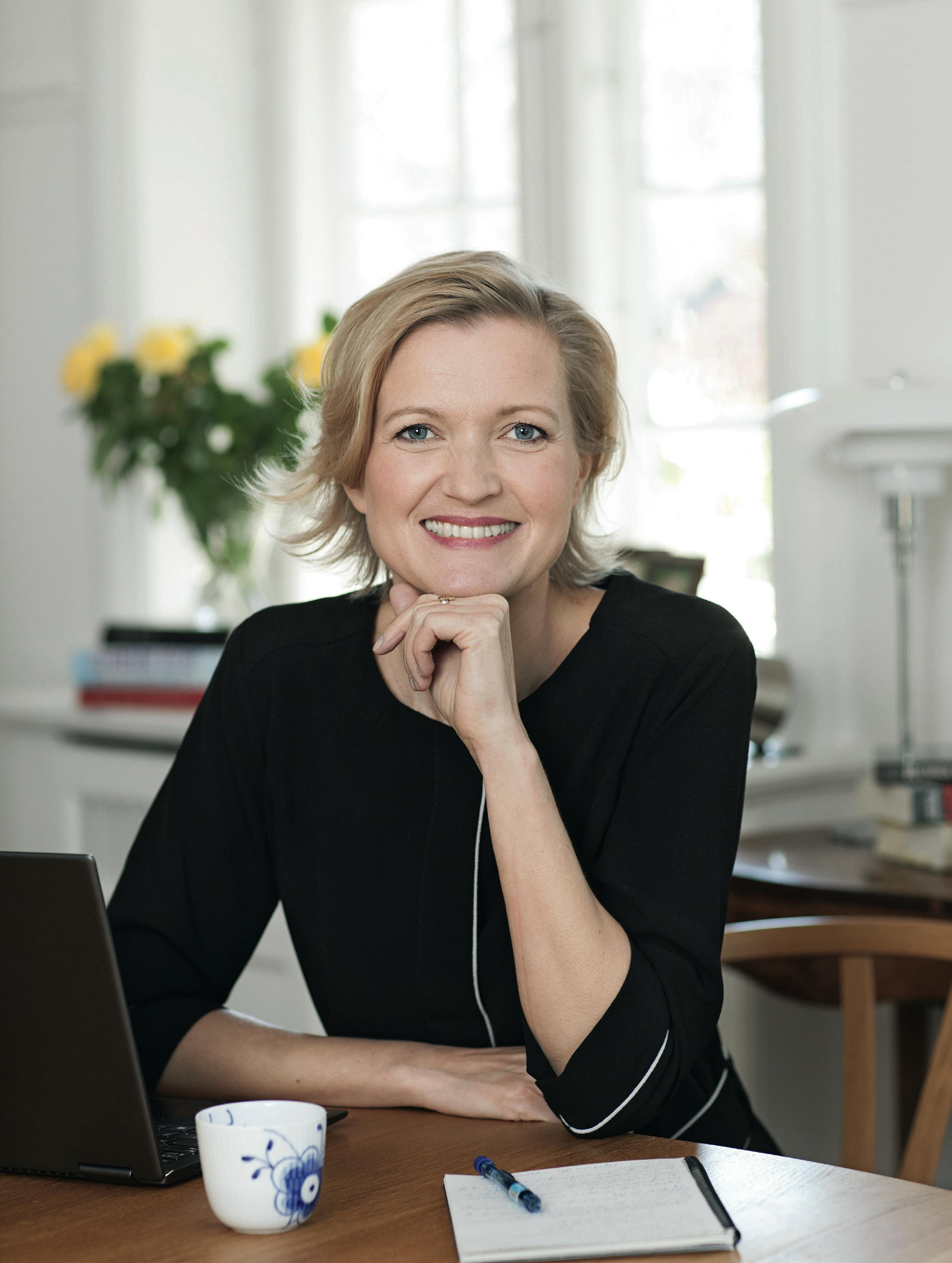 Claudia Westh Lonning sagde sit bankjob op for at følge sin drøm. Claudia Westh Lonning