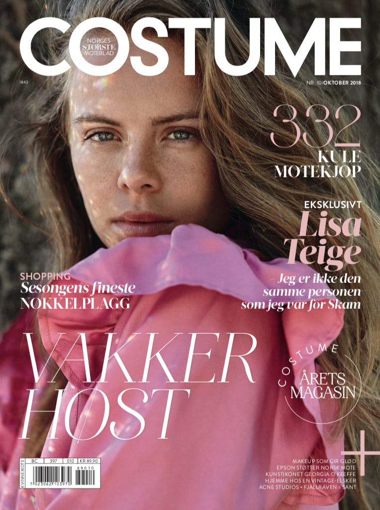 Lisa Teige på cover av Costume