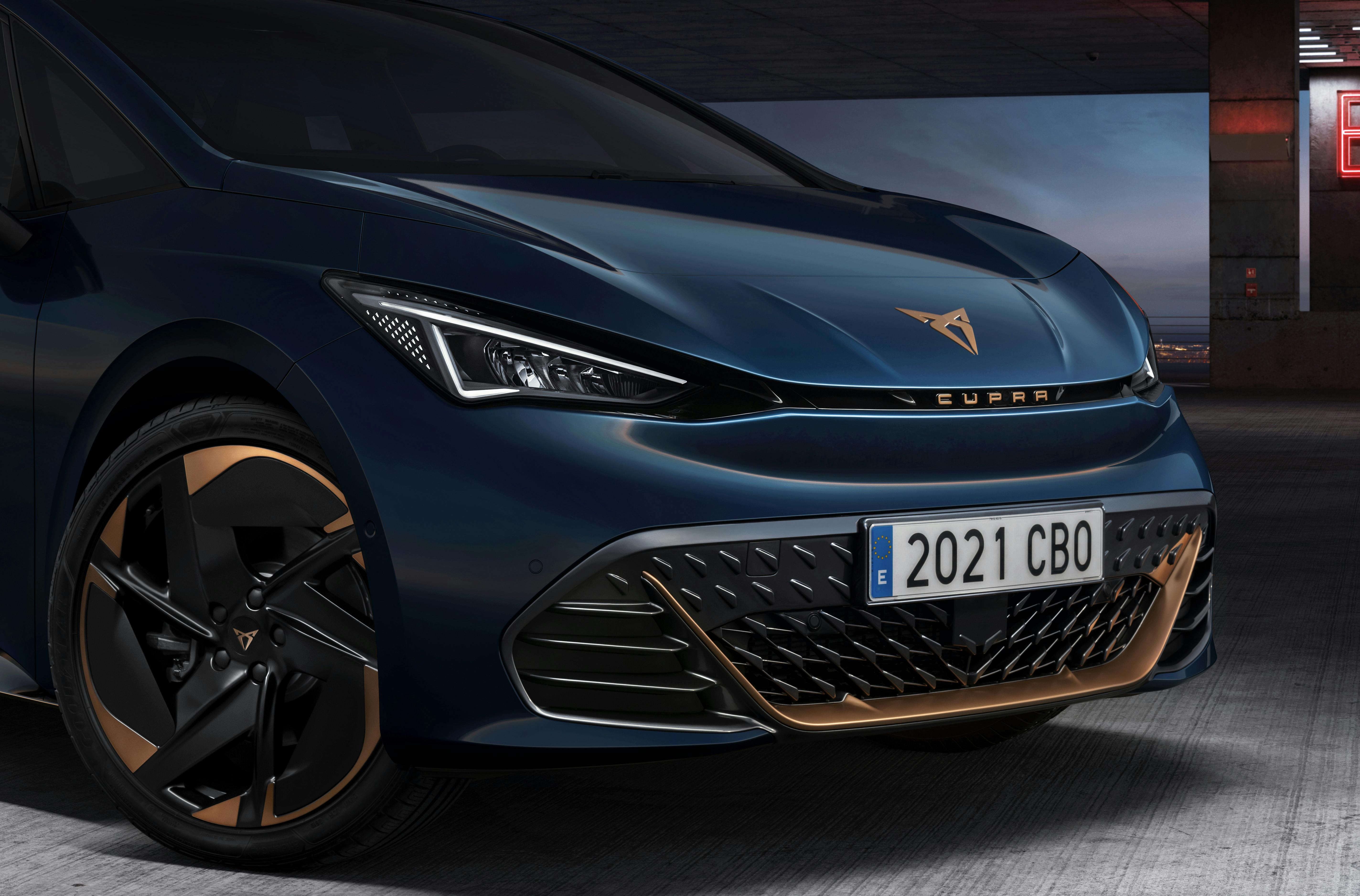Cupra el-Born Cupra el-Born Seat elbil hatchback elektrisk ID 3 spansk hot hatch ladetid rækkevidde kabine digital interiør