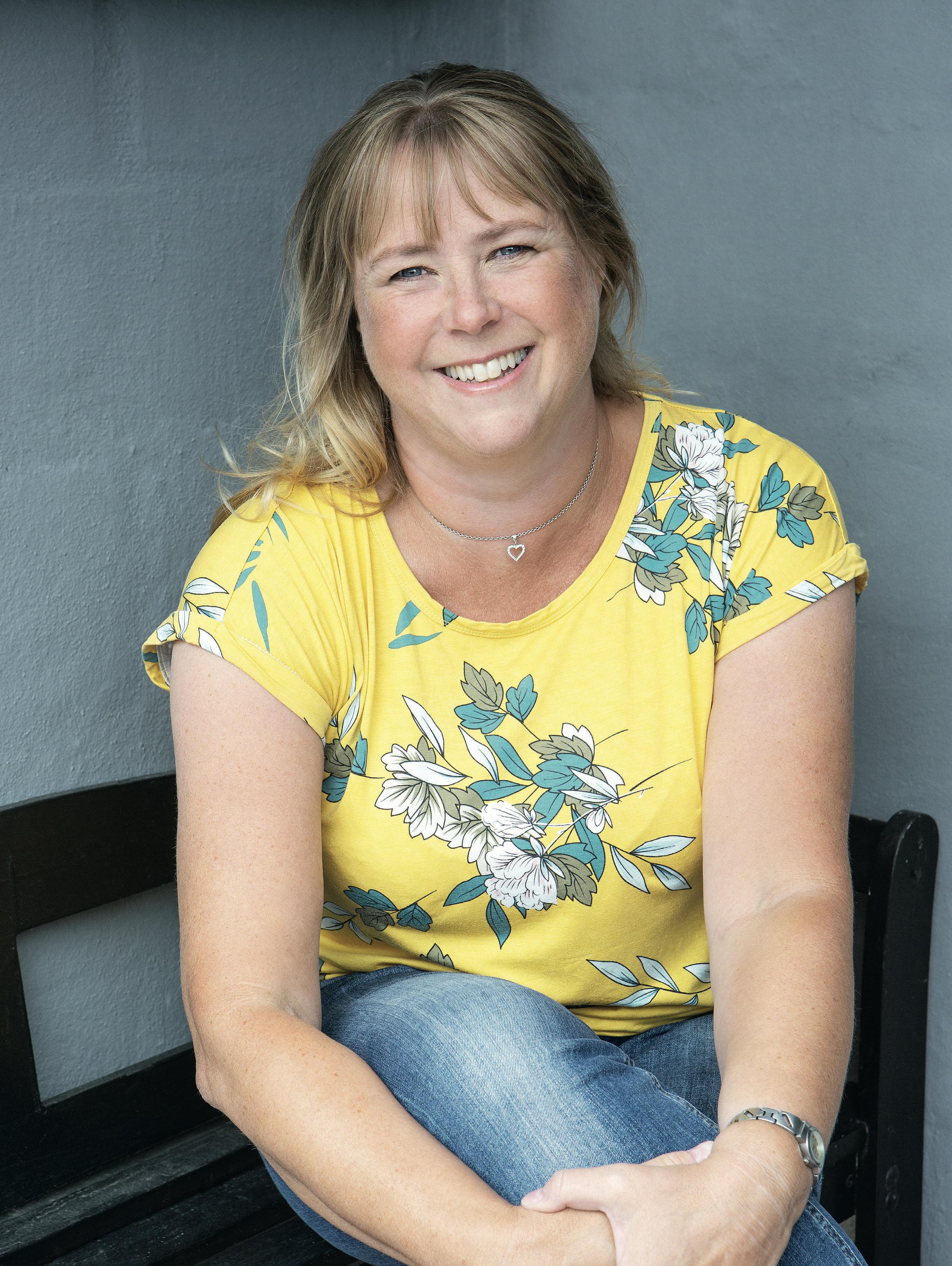 Dorthe Brandt Petersen insisterer på at tale om det svære. For hun savnede at høre om andres erfaringer, da hendes teenagedatter fik en depression. Dorthes teenagedatter fik en depression