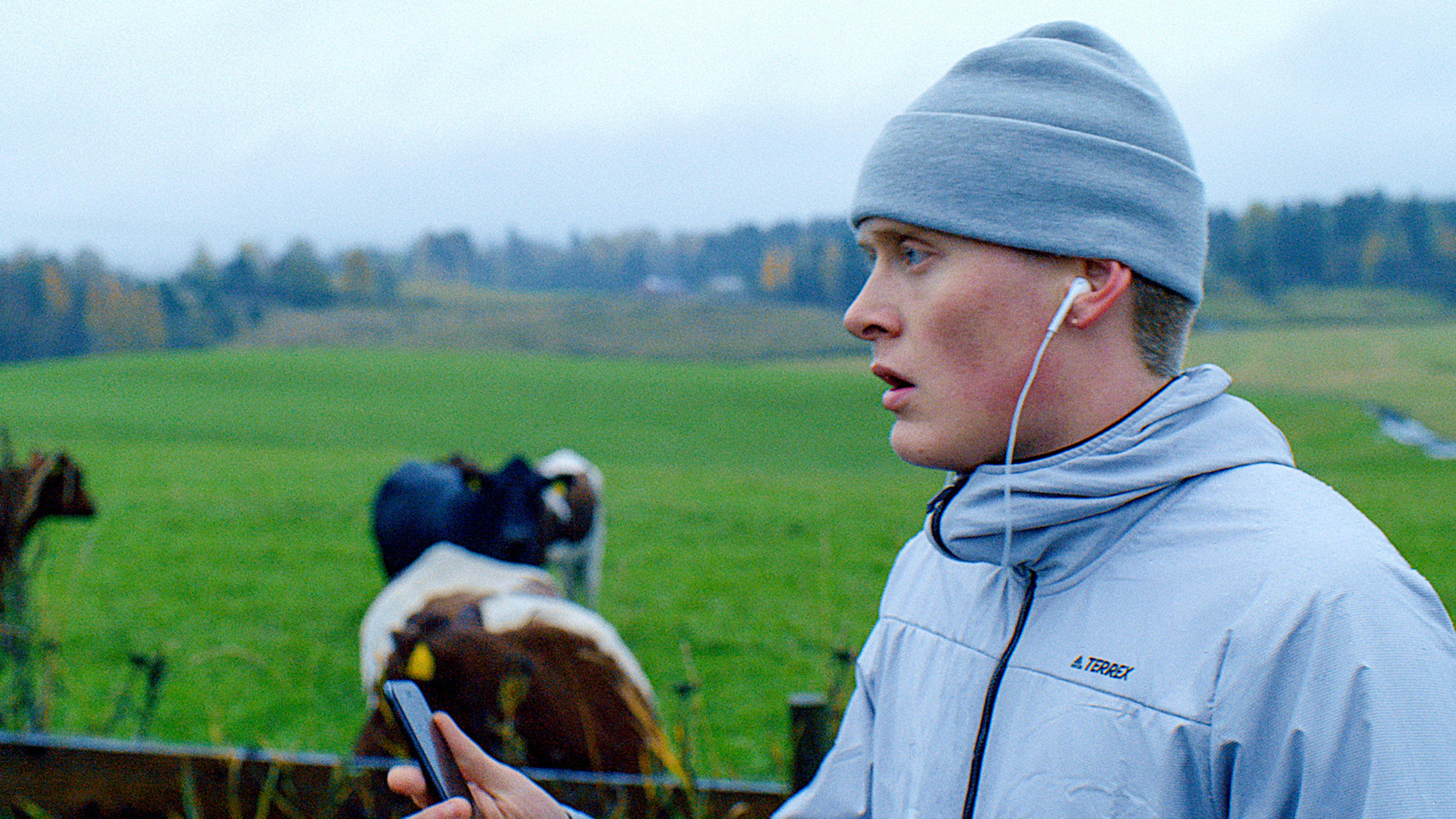 Var du vild med SKAM? Så skulle du give Blank en chance. Blank serie