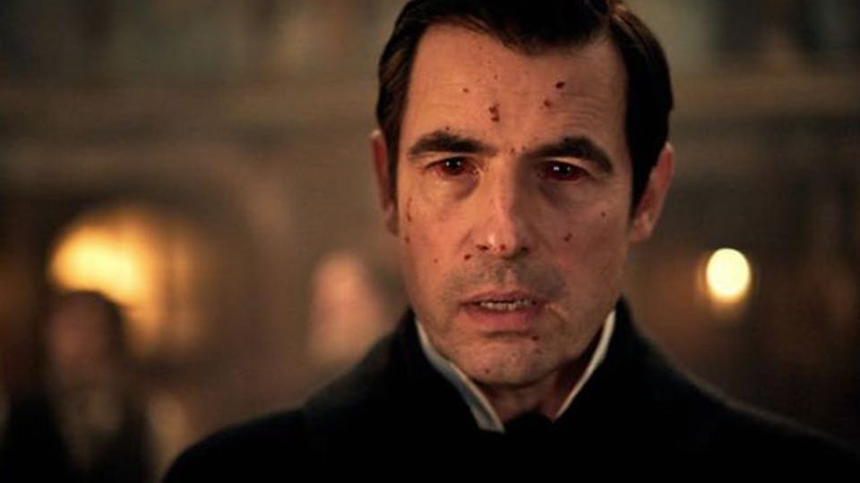 Danske Claes Bang spiller hovedrollen. Lækkert. Ikke? Claes Bang i rollen som Dracula