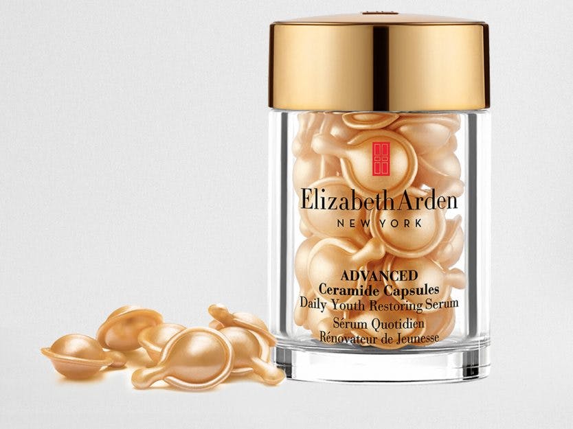Kapsler med serum fra Elizabeth Arden