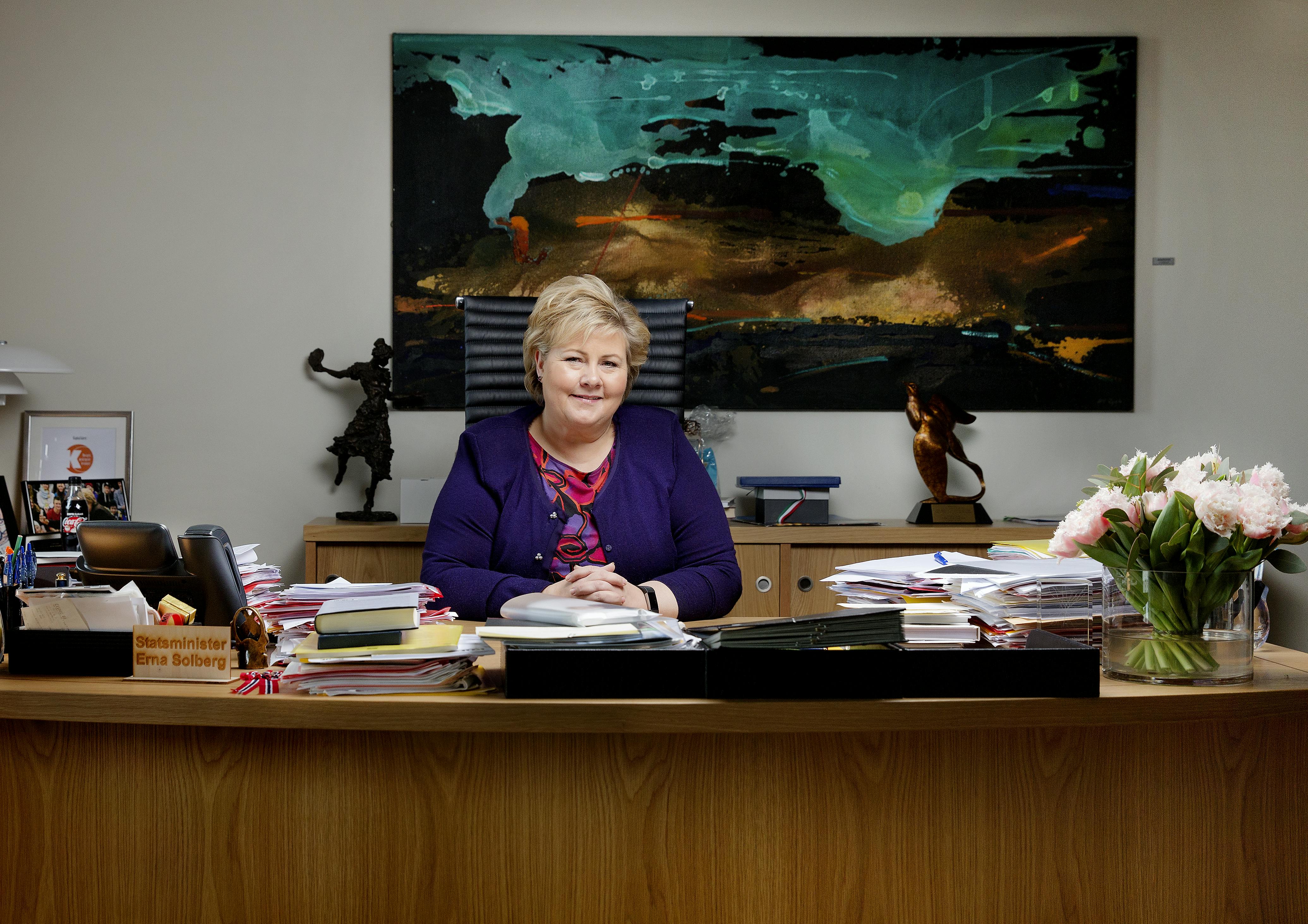 Ikke behov for å se seg selv i avisen: Erna Solberg