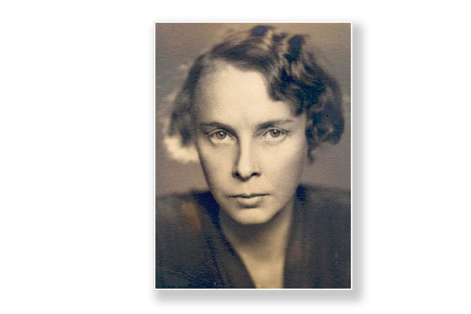 Journalisten Ester Blenda Nordström som wallraffade tidigt 1900-tal.
