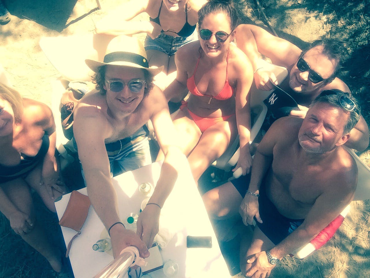 Gruppbild på stranden