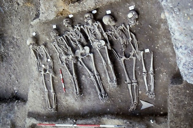 Plague victims at East Smithfield