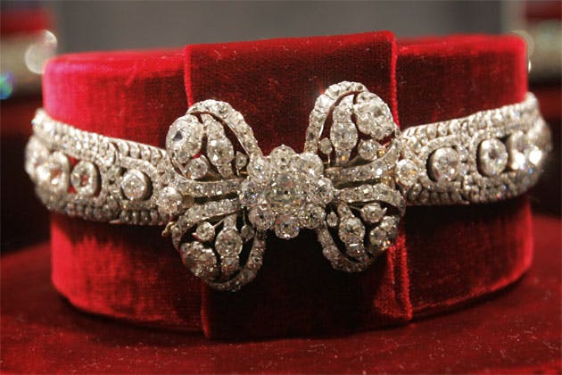 Diamond dog collar