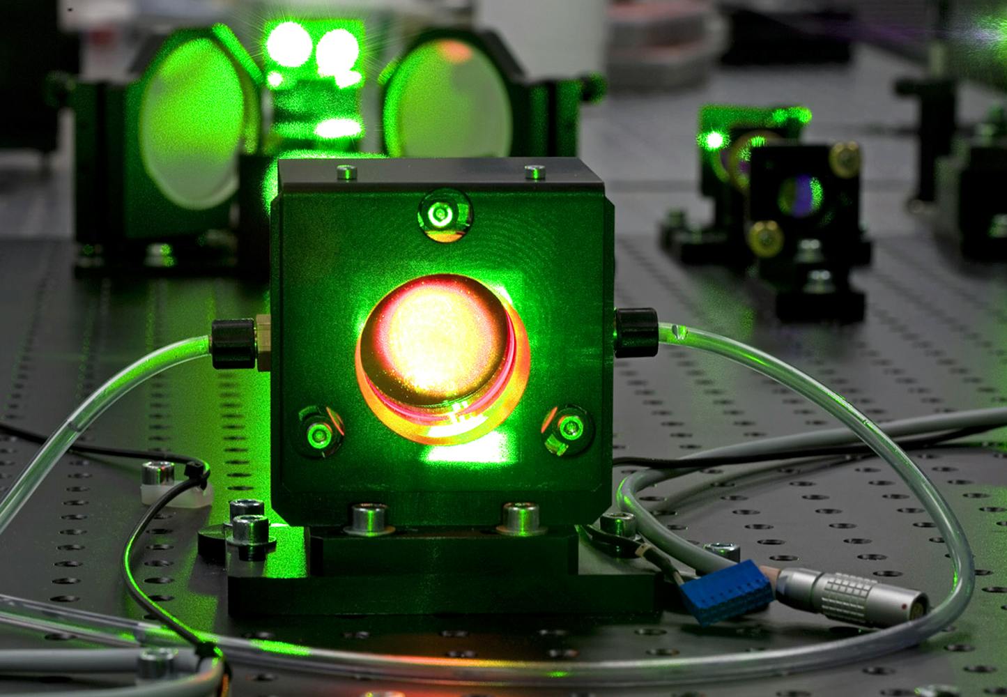 LASER TOP
