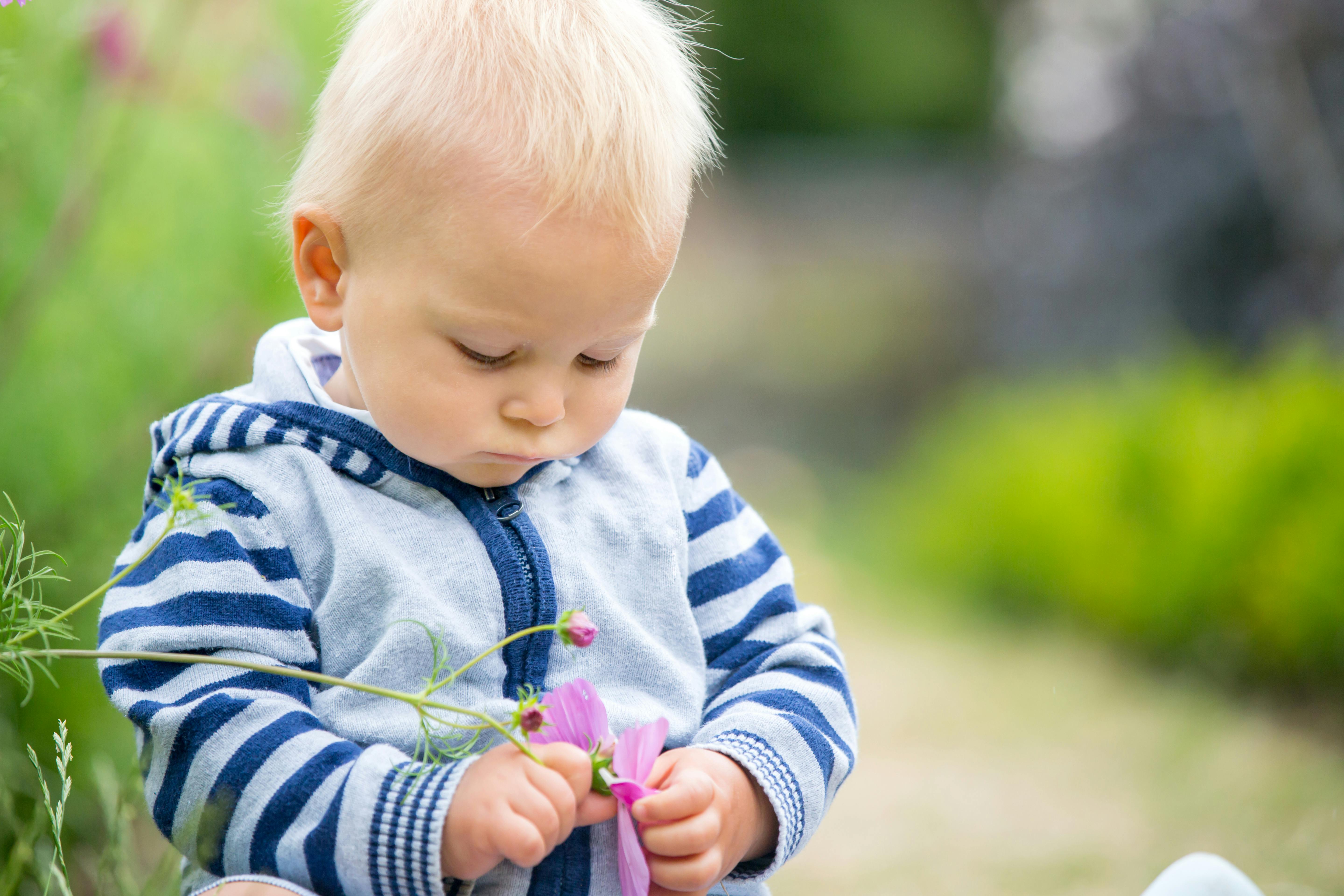 Har denne lille fyr har et drengenavn med W såsom Wulf? Drengenavn med W
