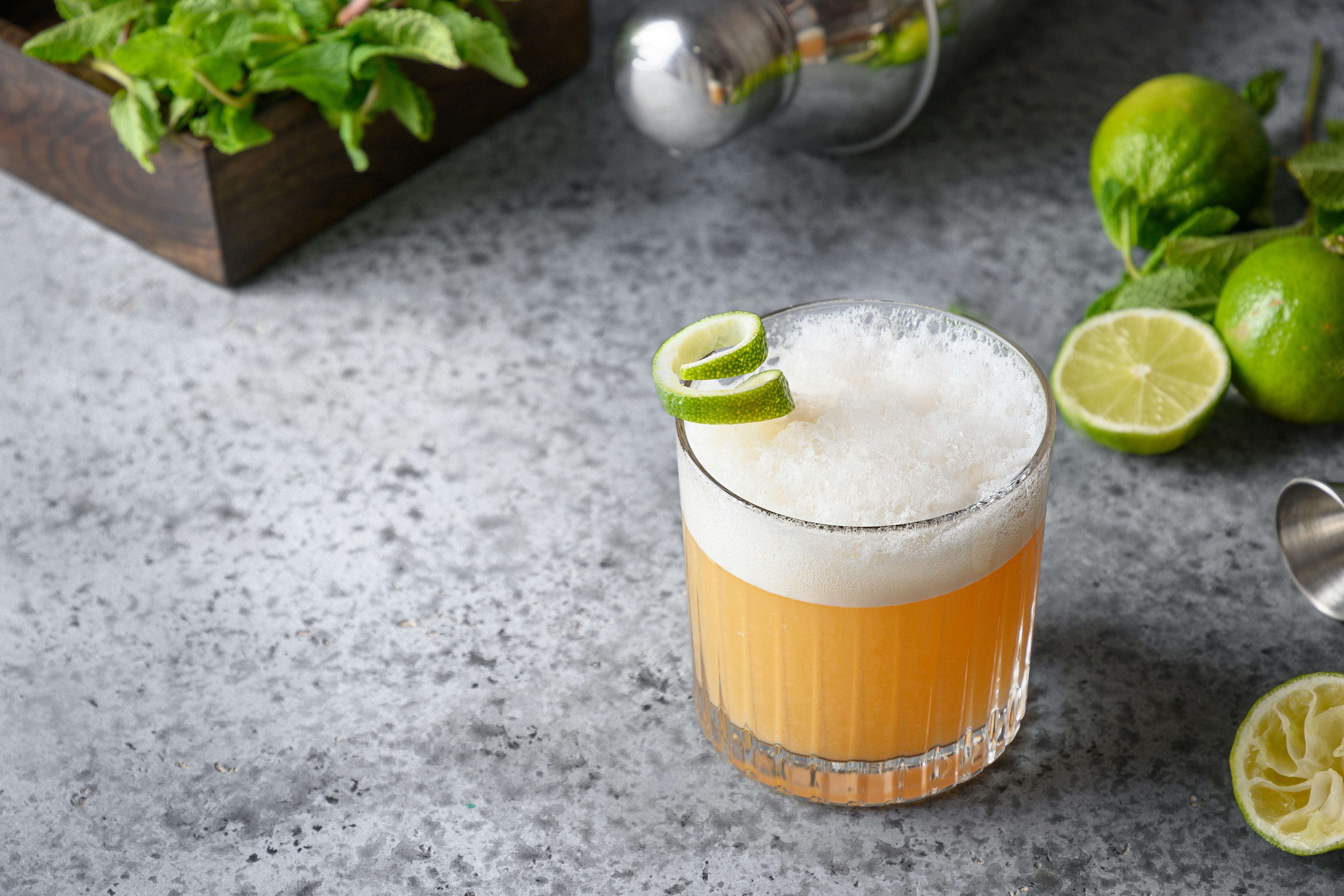 En Whiskey Sour vil falde i enhver Jomfrus smag. Whiskey Sour er drinken til stjernetegnet Jomfruen