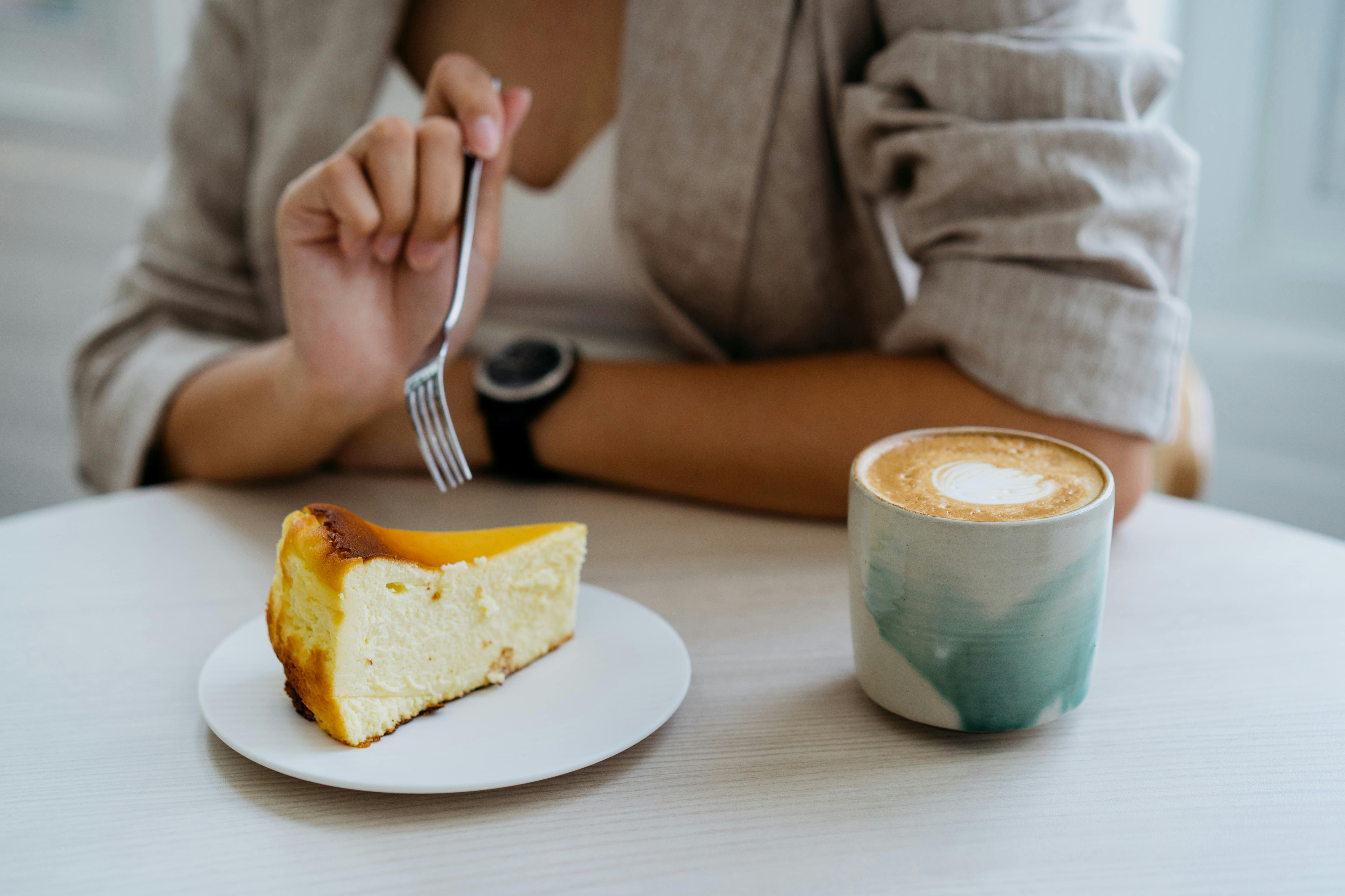 Kaffe og kage er en perfekt kombi. Kaffe og kage