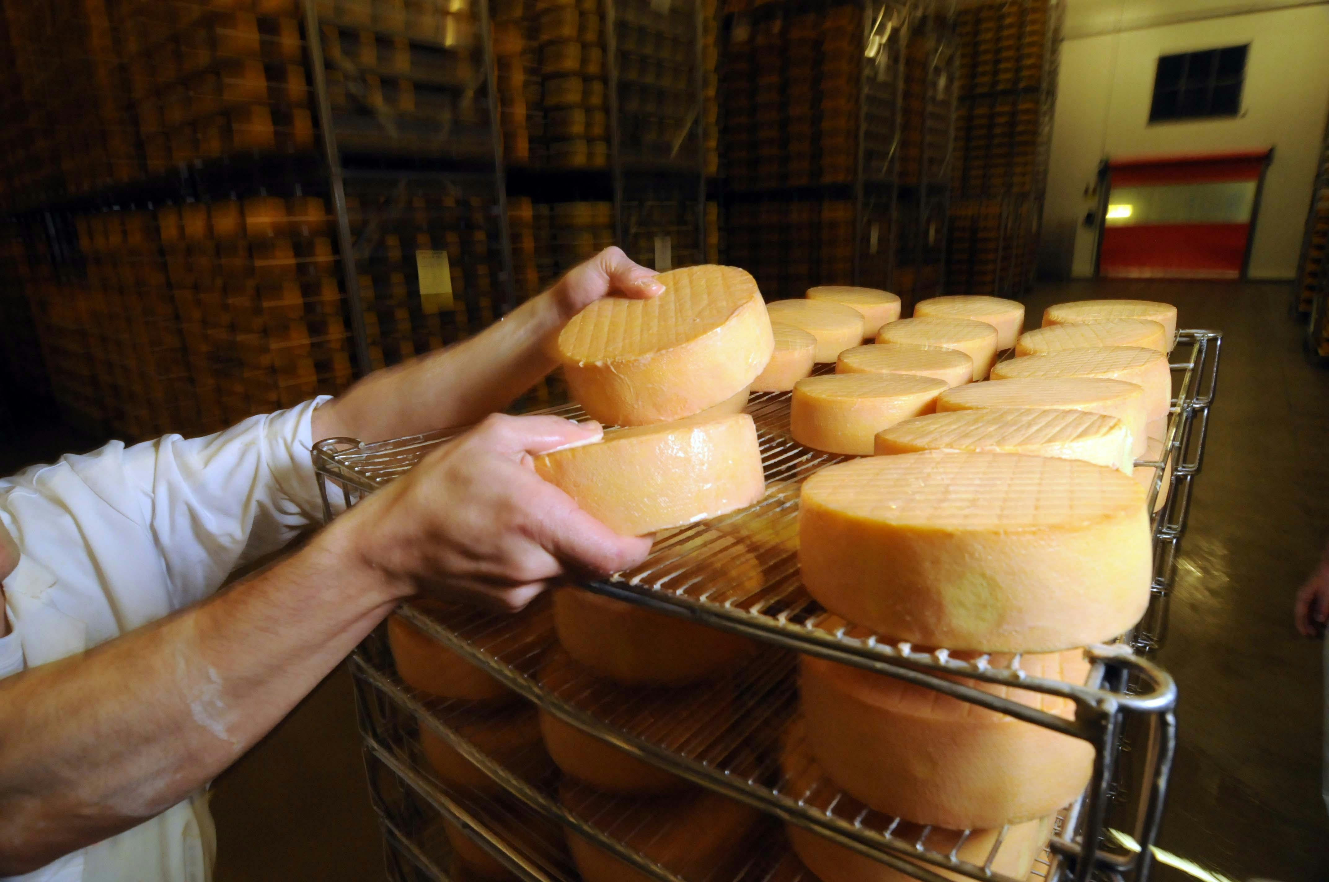 En helt særlig ostekonkurrence er en sjov påsketradition i Italien. Påsketraditioner