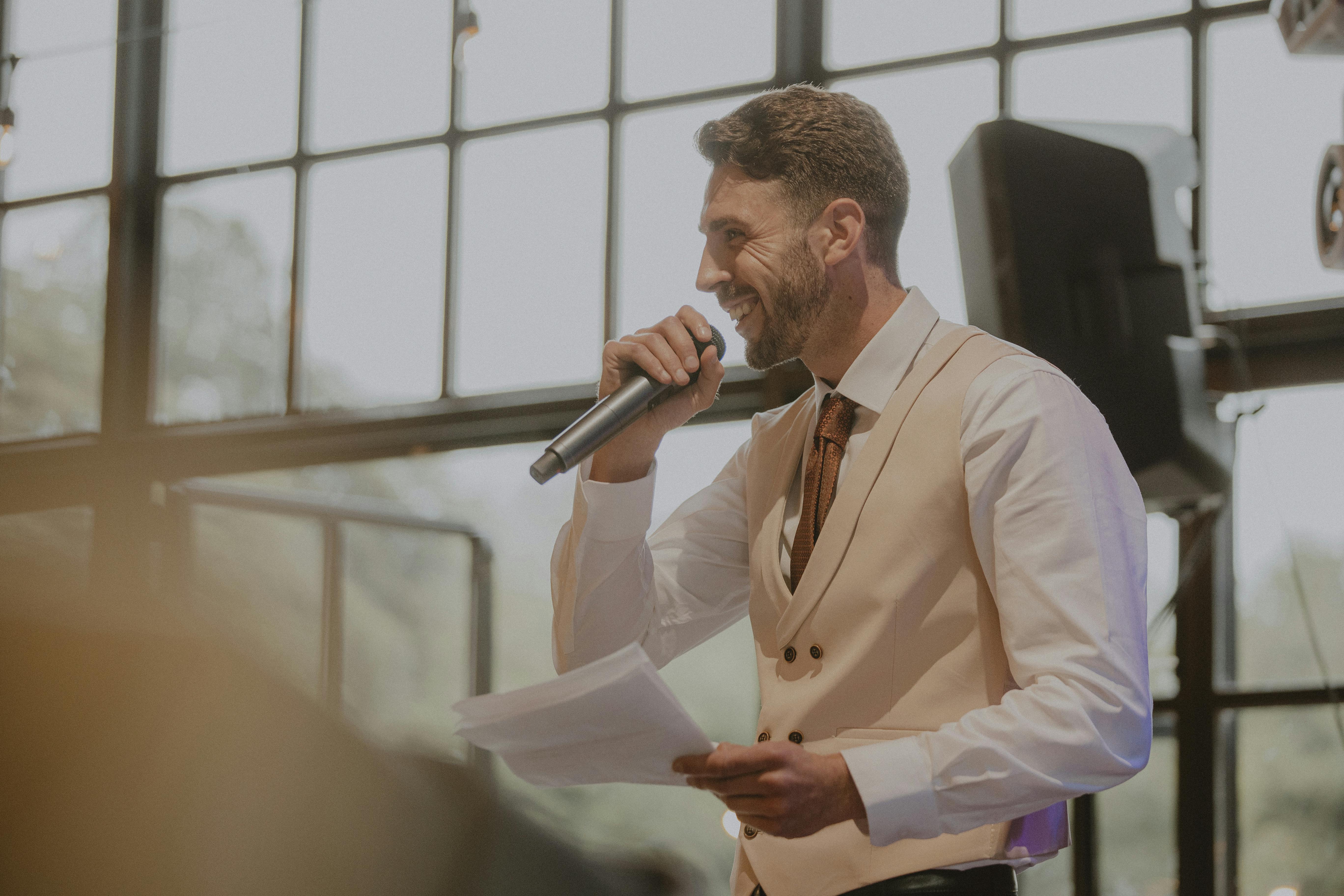 Skal du være toastmaster? Så har vi gode råd til dig. Toastmaster til bryllup