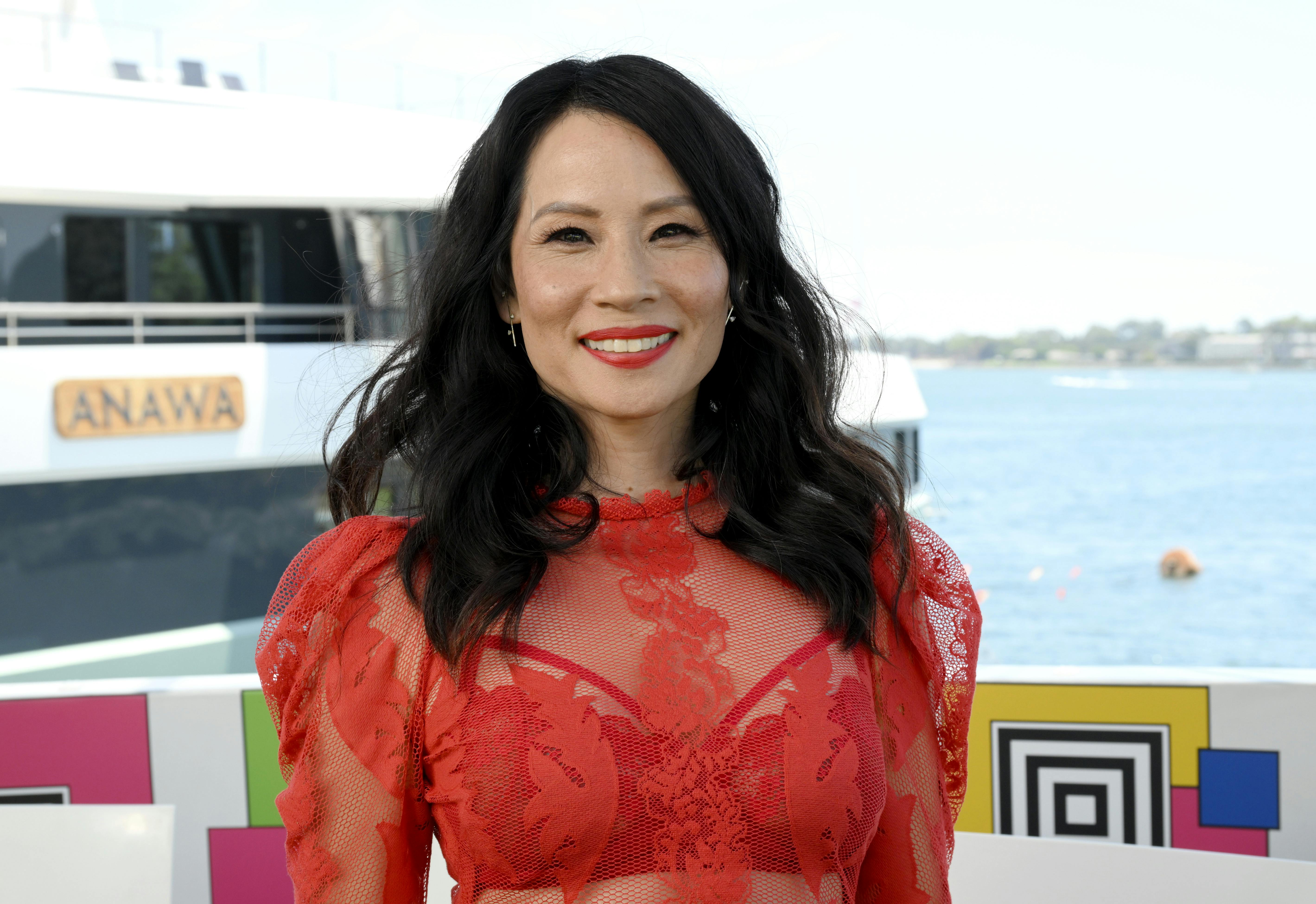 Lucy Liu fik sin søn ved hjælp af en rugemor. Lucy Liu
