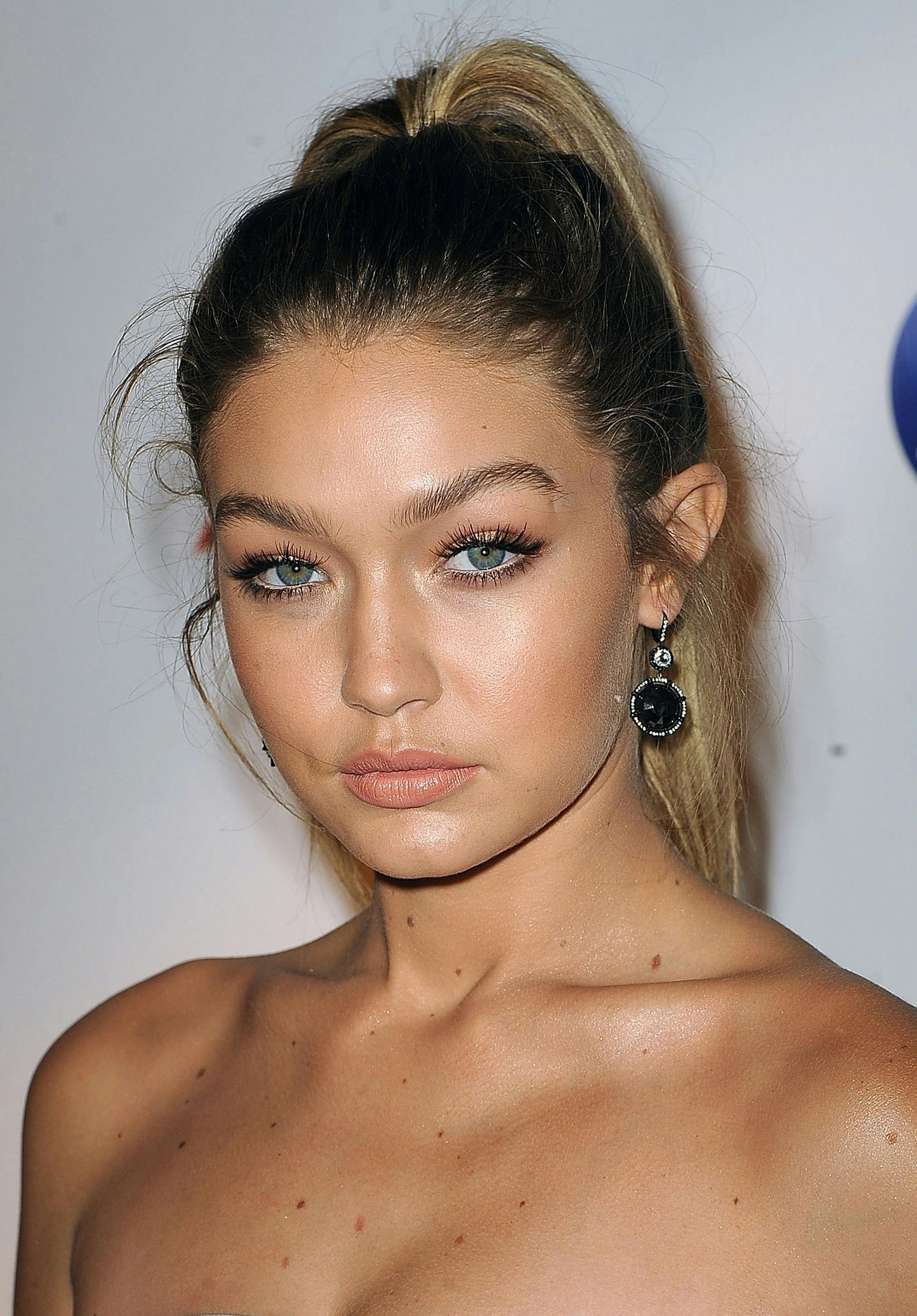 Gigi Hadid hestehale.