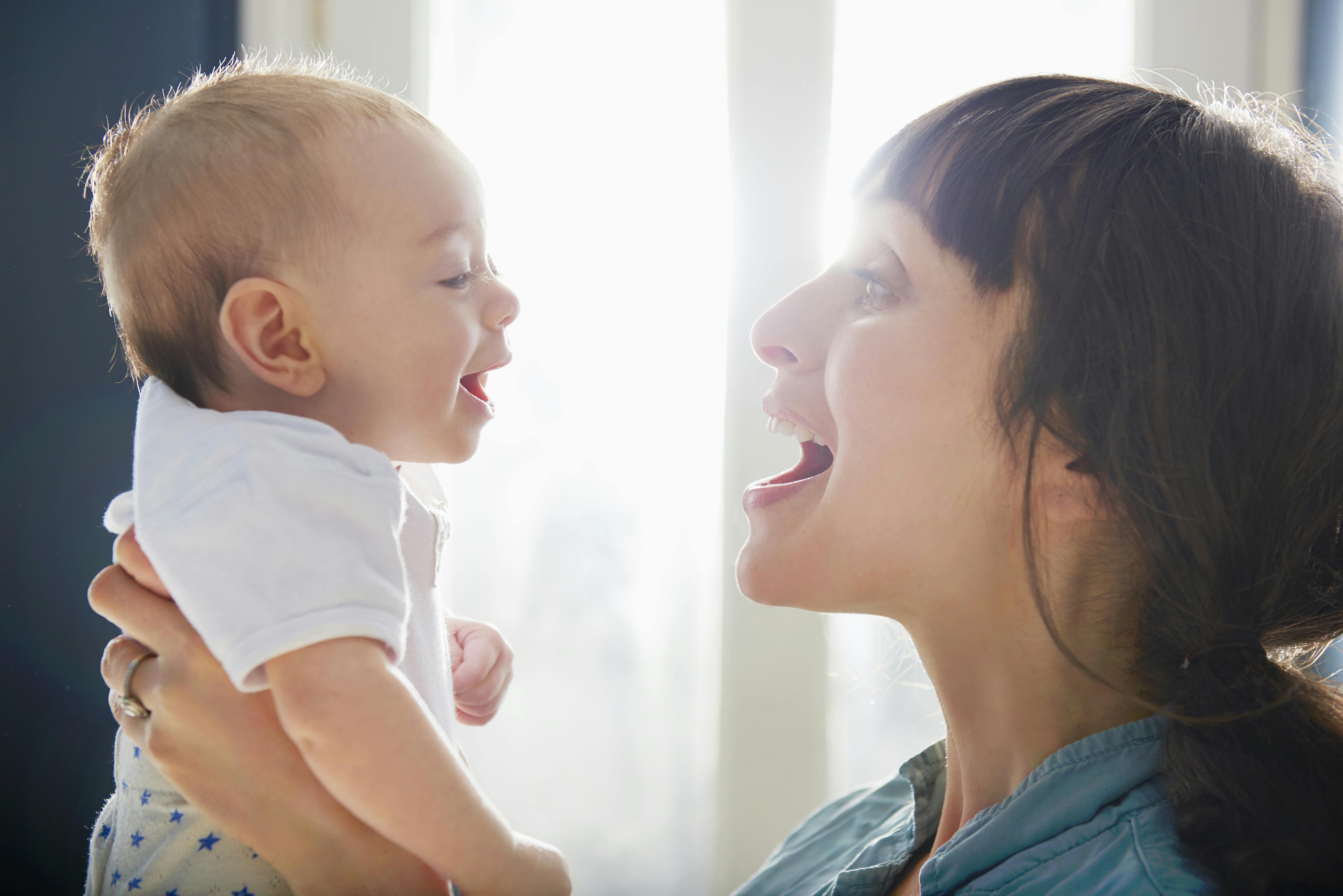 Du og din baby har en medfødt tilknytningsevne. Mor med baby