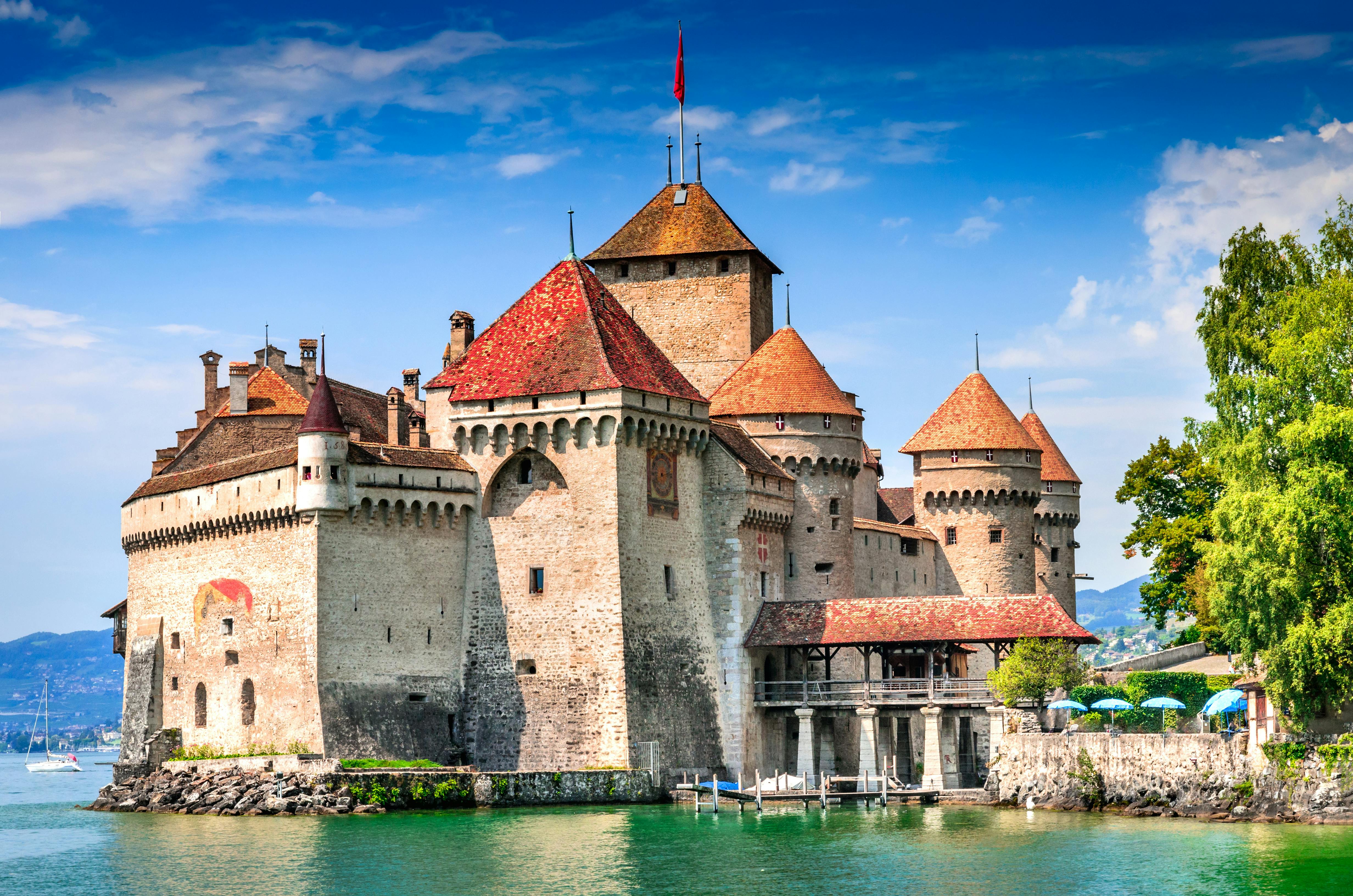 ... Og virkelighedens slot! Chateau de Chillon