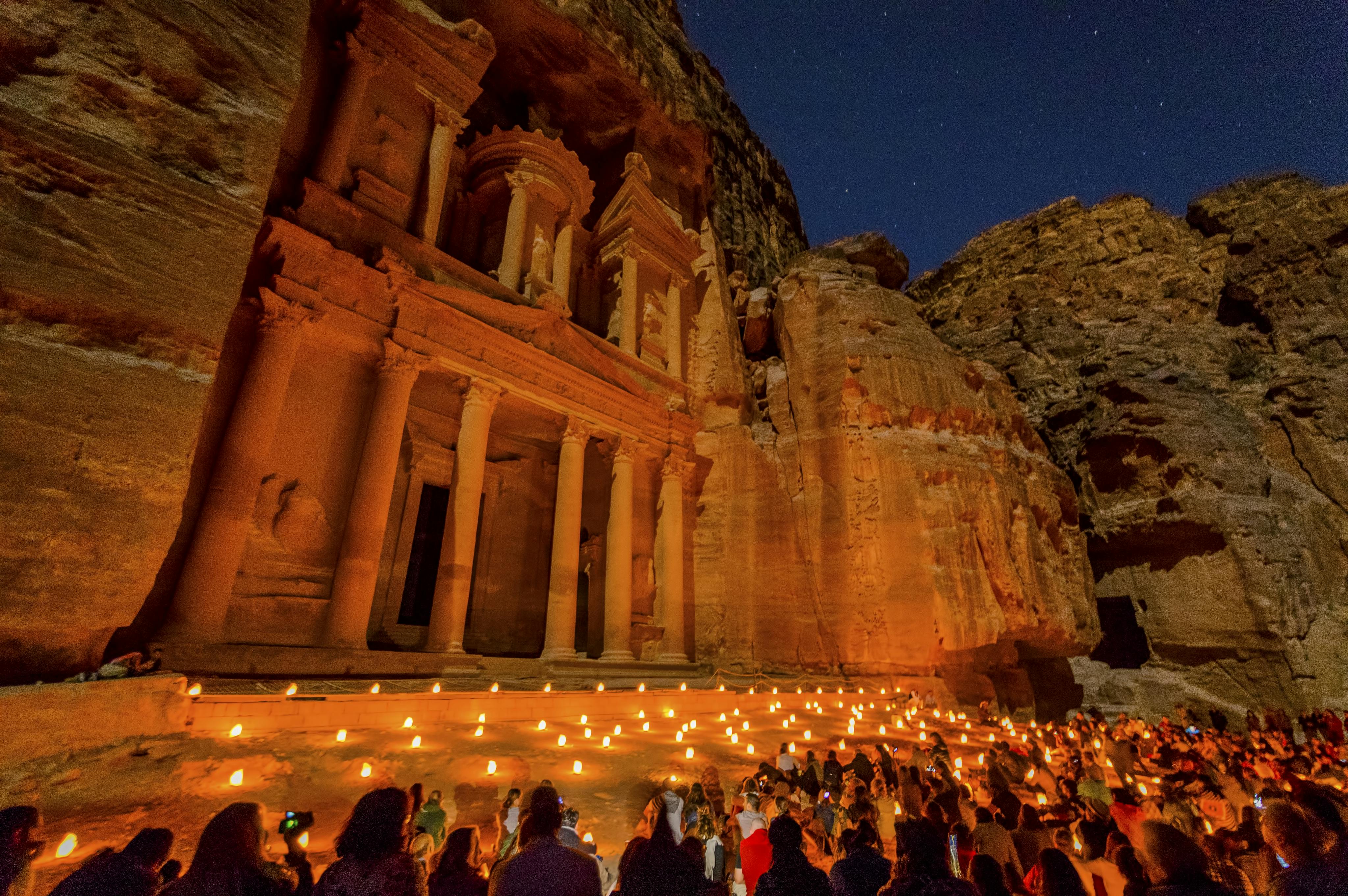 Lene Wikander på reise i Petra